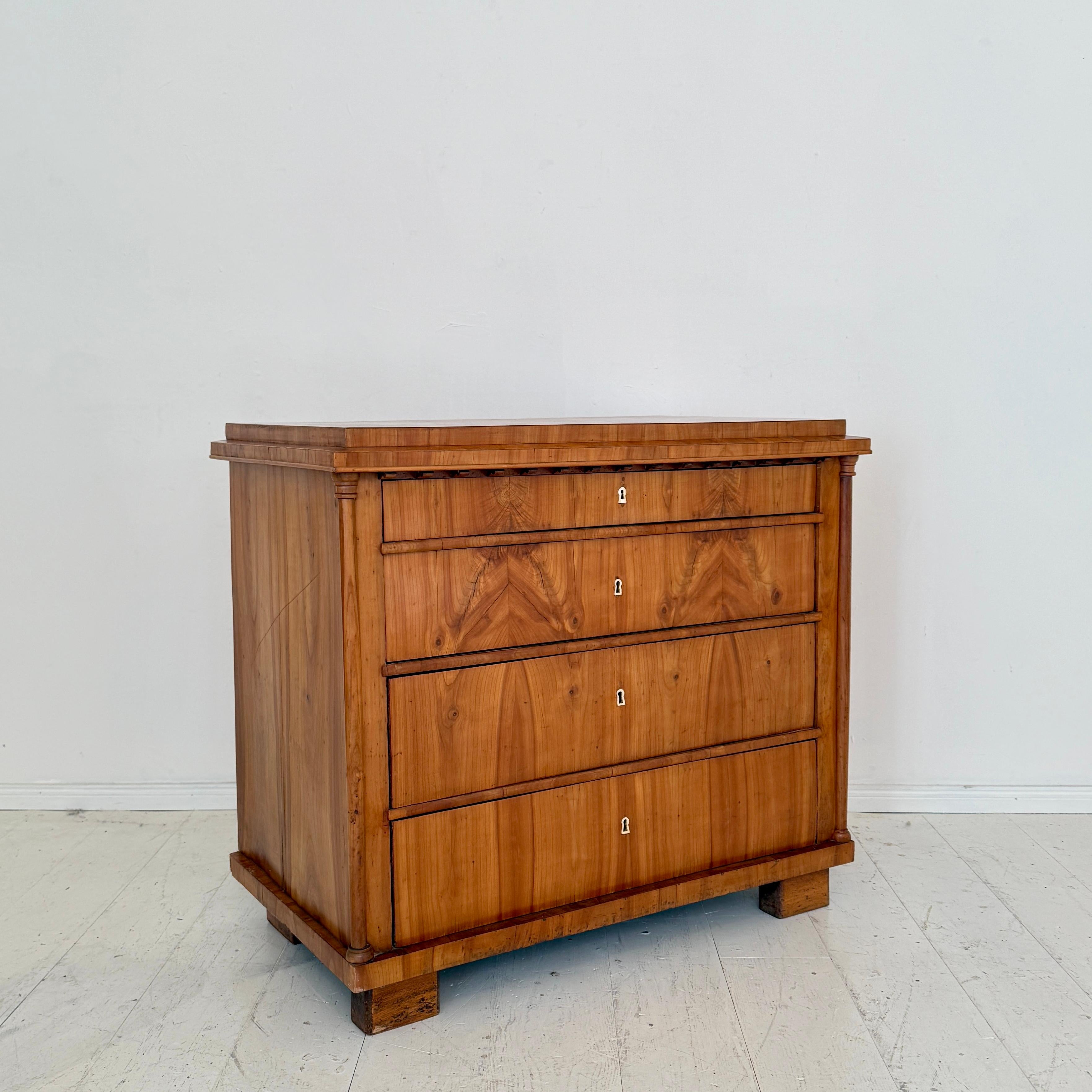 19th Century Biedermeier Chest of Drawers in Cherrywood with Columns, circa 1820 For Sale 5