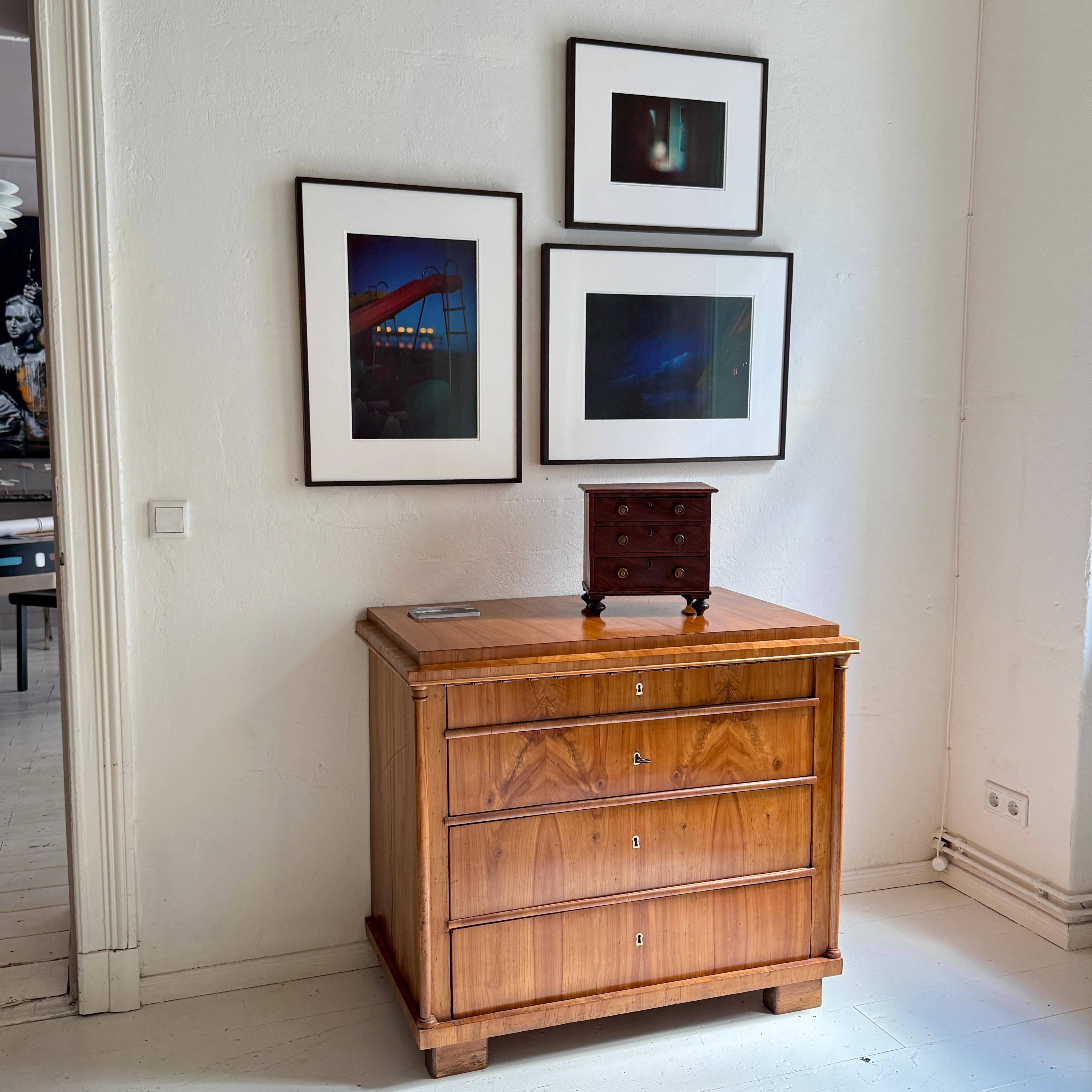 19th Century Biedermeier Chest of Drawers in Cherrywood with Columns, circa 1820 For Sale 2