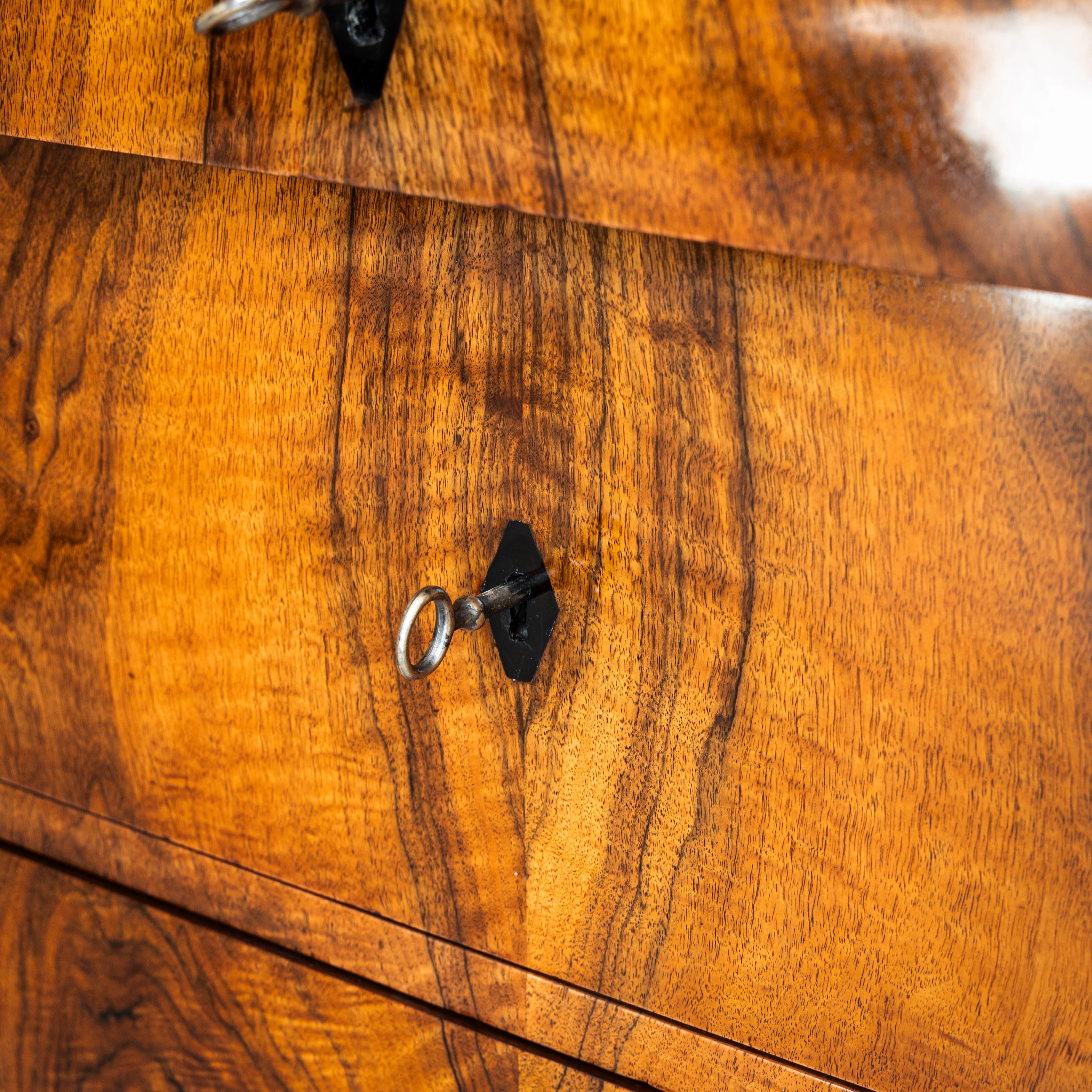 Cómoda Biedermeier Siglo XIX, Sur de Alemania Latón en venta