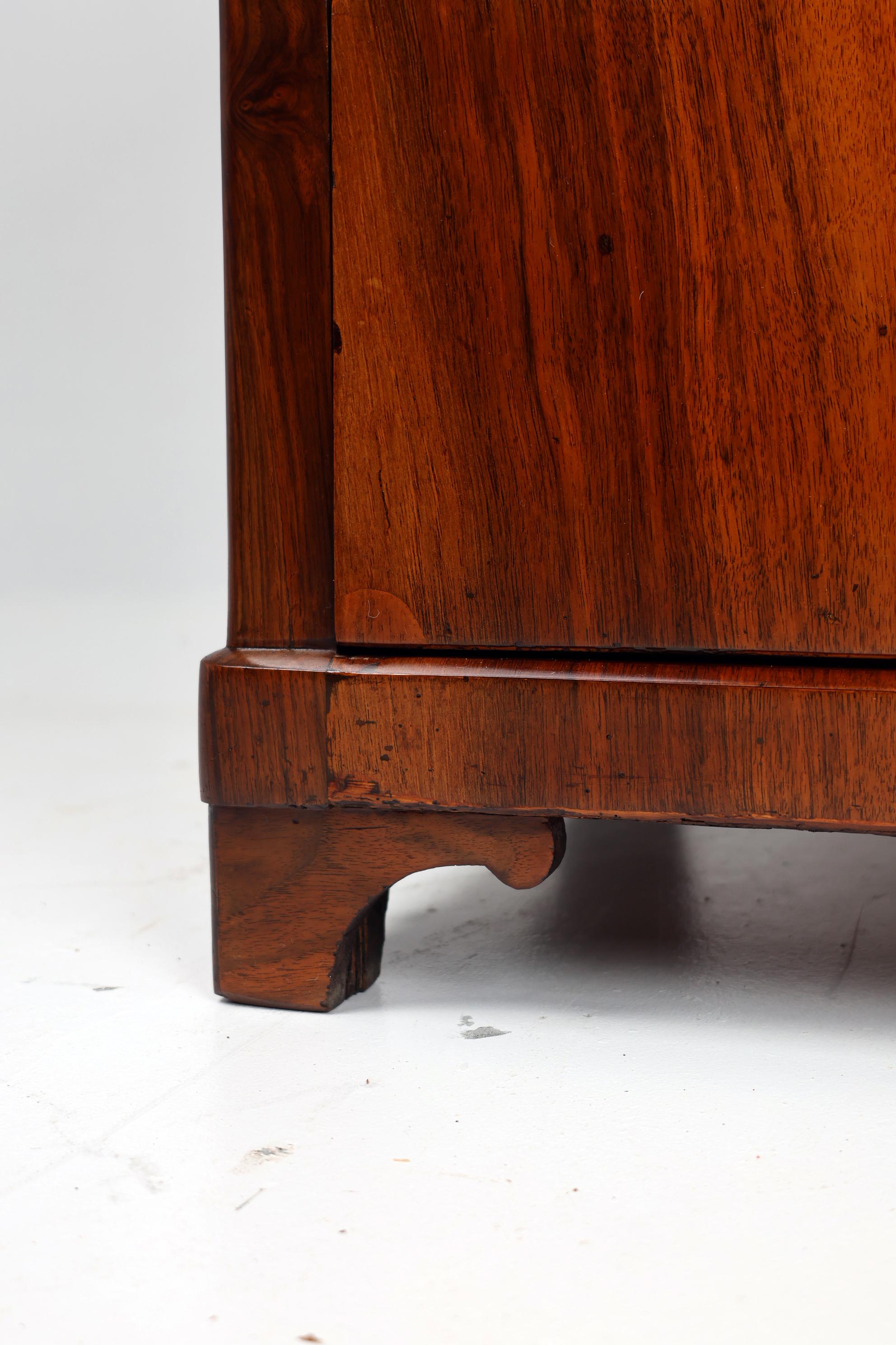 Cómoda Biedermeier Siglo XIX, Nogal en venta 4