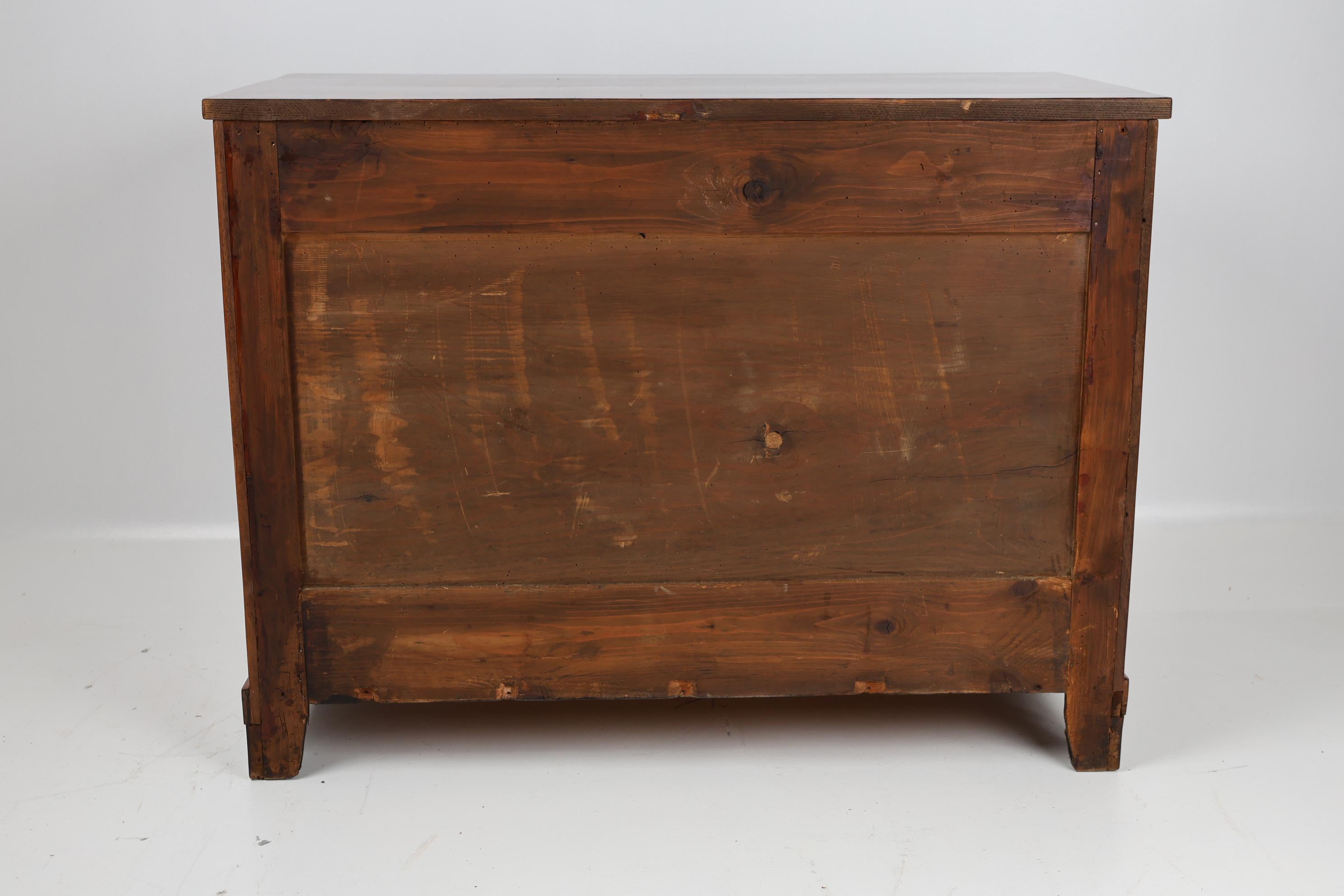 Cómoda Biedermeier Siglo XIX, Nogal en venta 10
