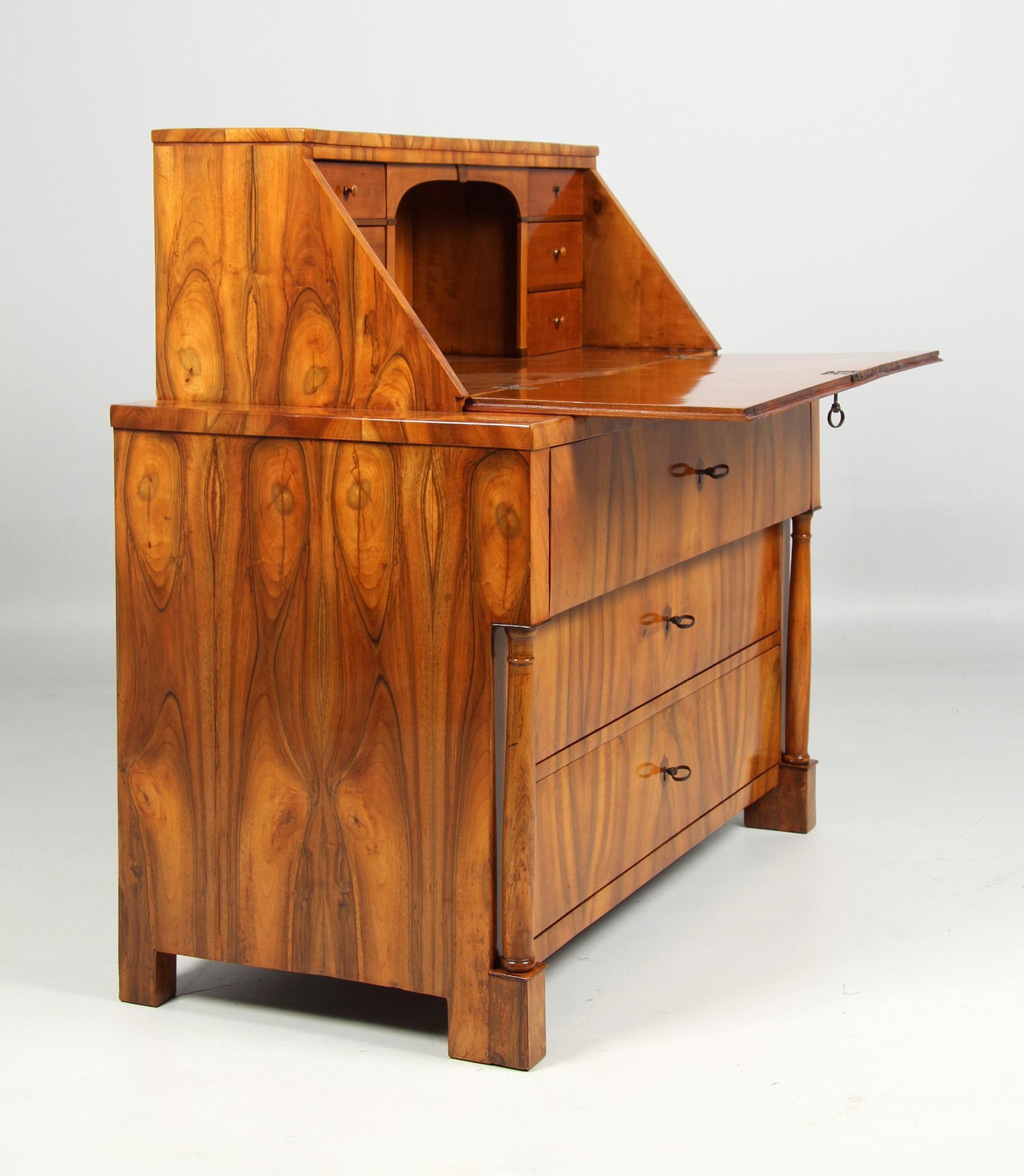Biedermeier-Kommode des 19. Jahrhunderts mit Sekretär-Kommode, um 1830 im Zustand „Gut“ im Angebot in Greven, DE