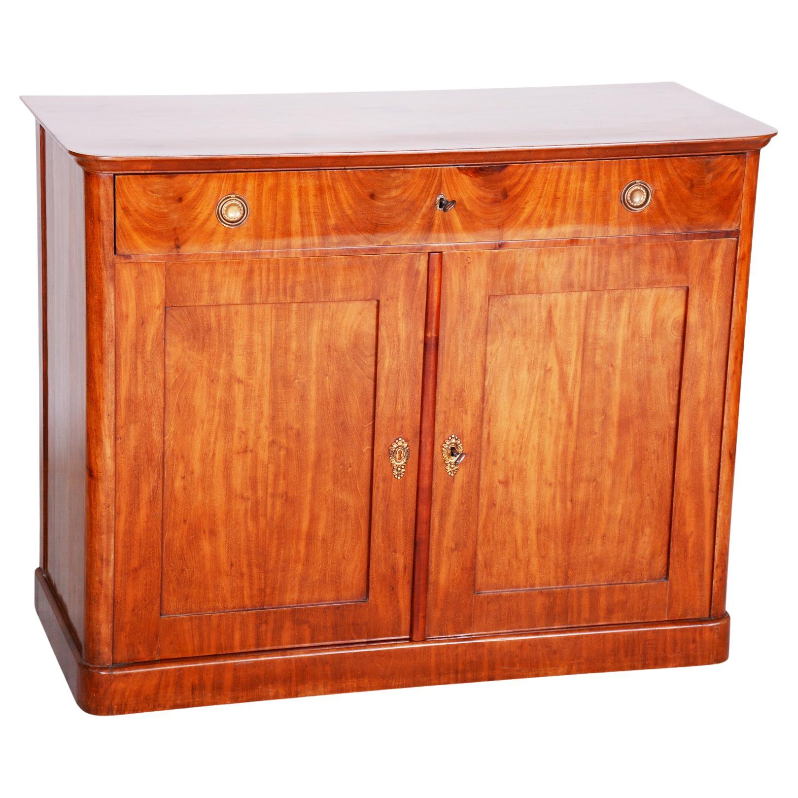 19th Century Biedermeier Commode Made in 1840s Germany, Fully Restored Mahogany For Sale