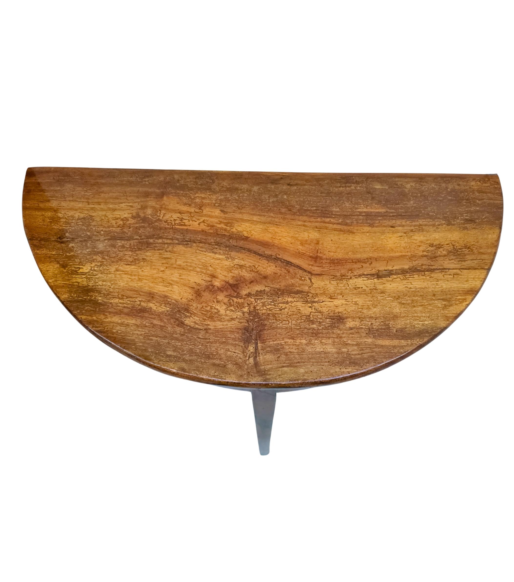 Lucidato 19th Century Biedermeier Demi-Lune Console Table circa 1820 in Solid Walnut in vendita
