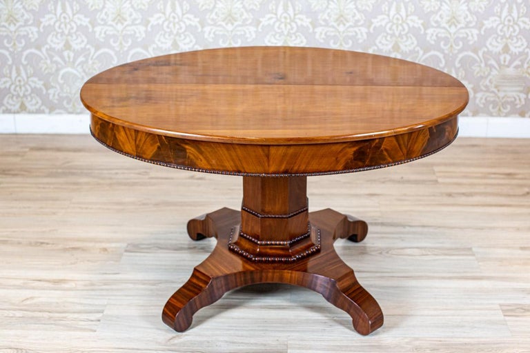 Scandinavian 19th-Century Biedermeier Dining Table in Shellac Veneered with Mahogany For Sale