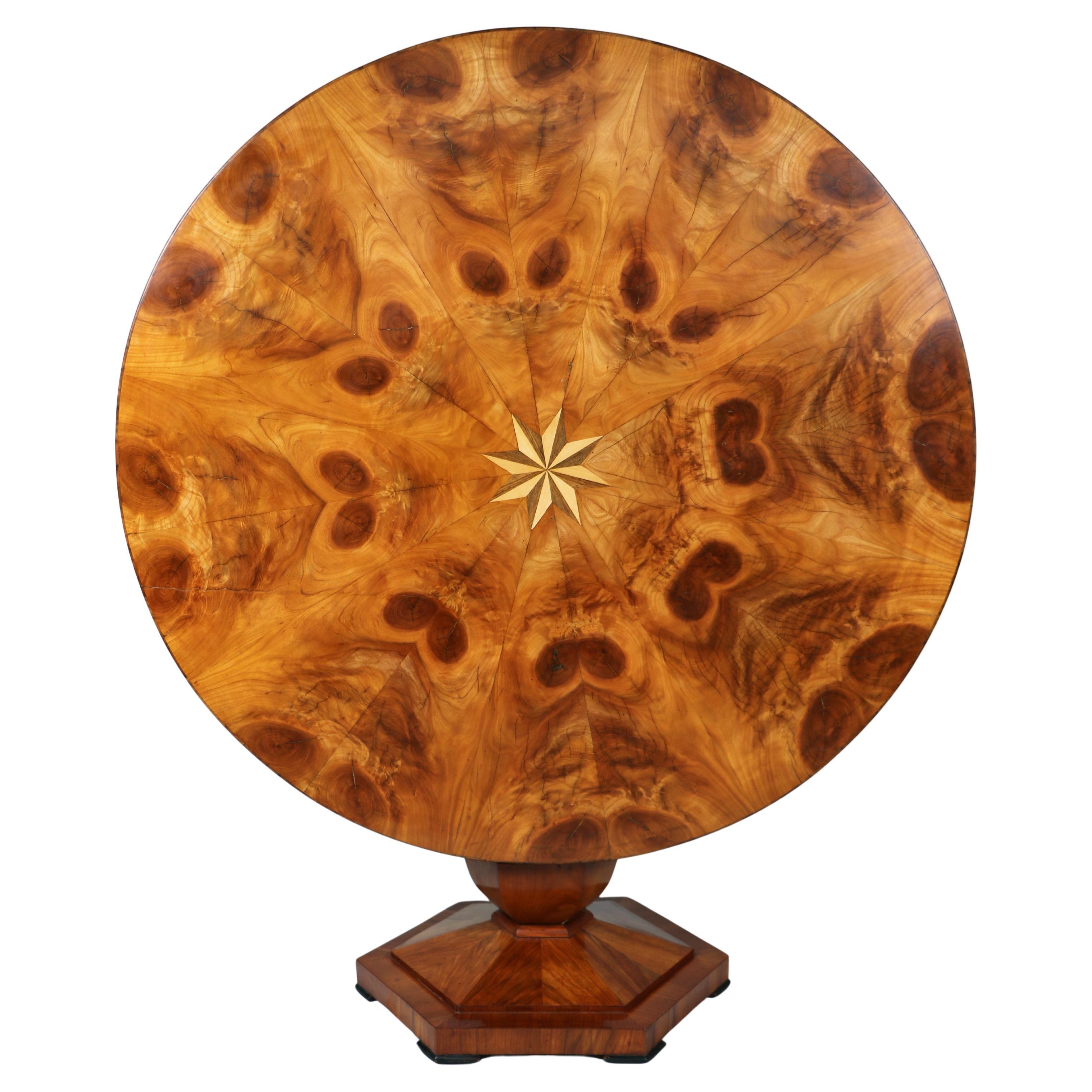 19th Century Exceptional Biedermeier Cherry Pedestal Table. Vienna, c. 1825.
