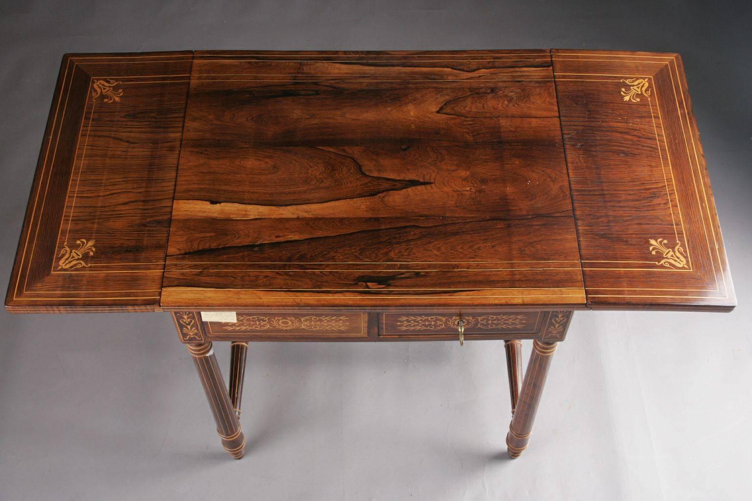 19th Century Biedermeier Folding Table In Good Condition For Sale In Berlin, DE