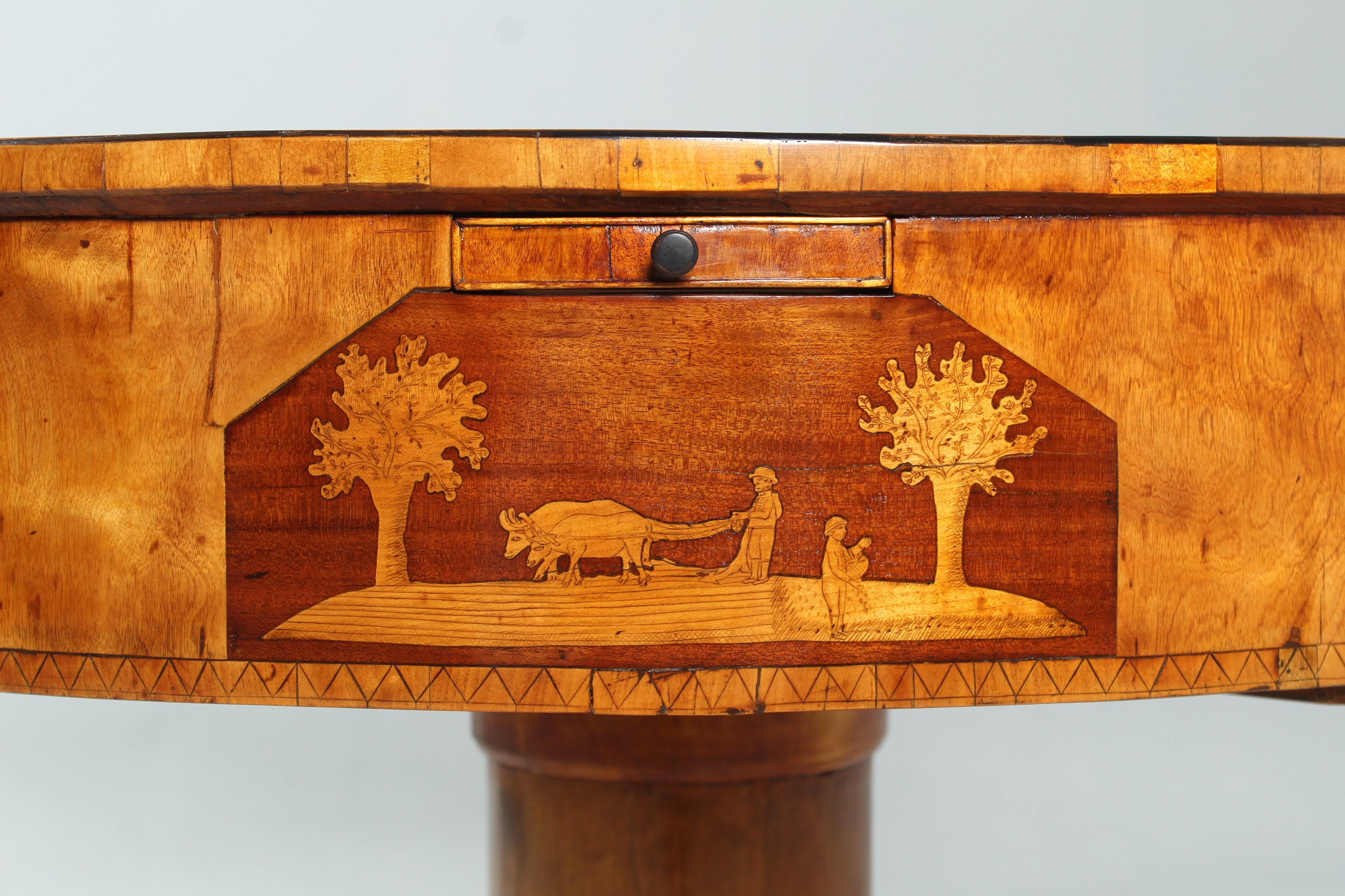 19th Century Biedermeier Game Table with Marquetry, c. 1830 In Good Condition In Greven, DE