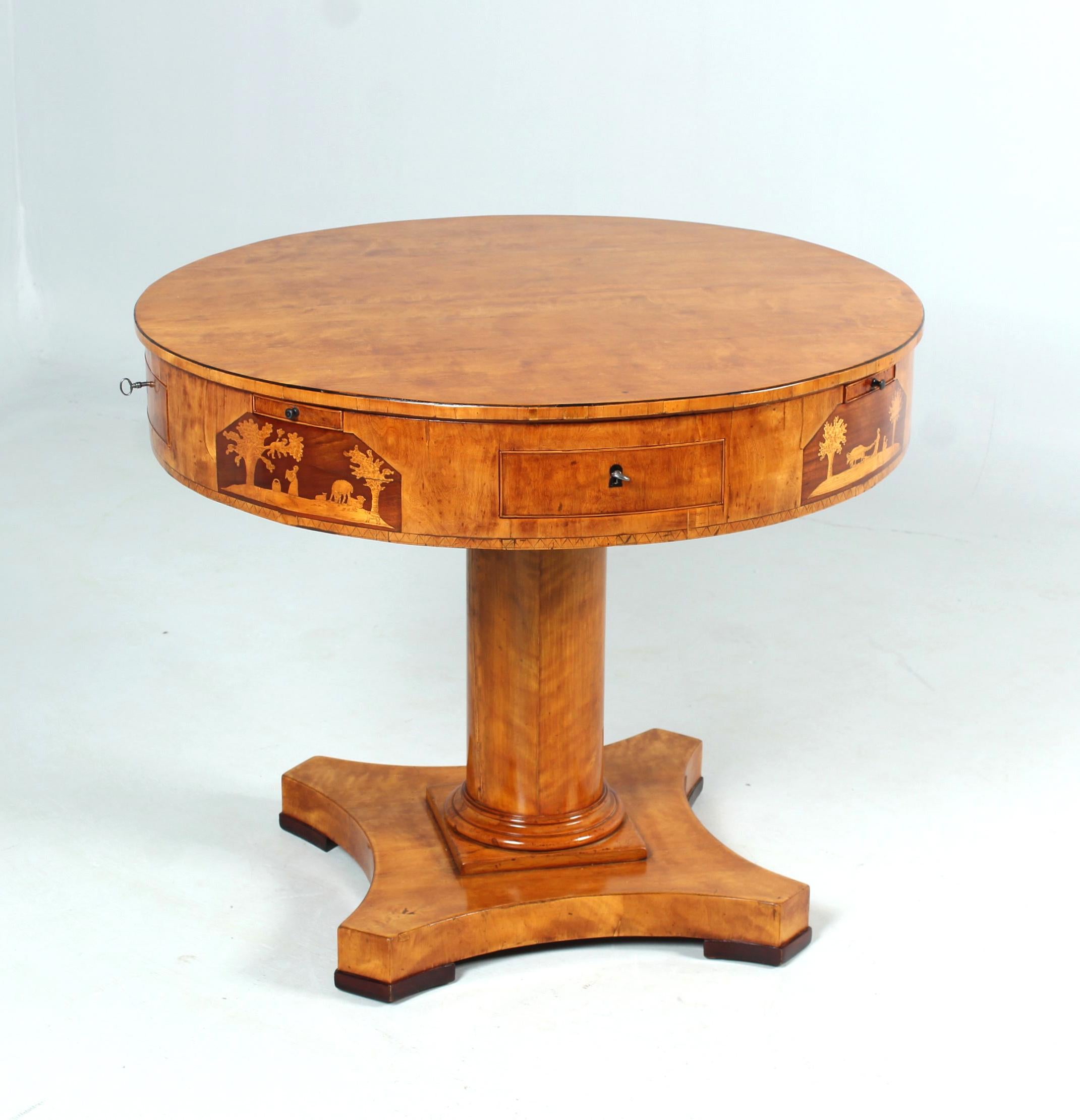 19th Century Biedermeier Game Table with Marquetry, c. 1830 2