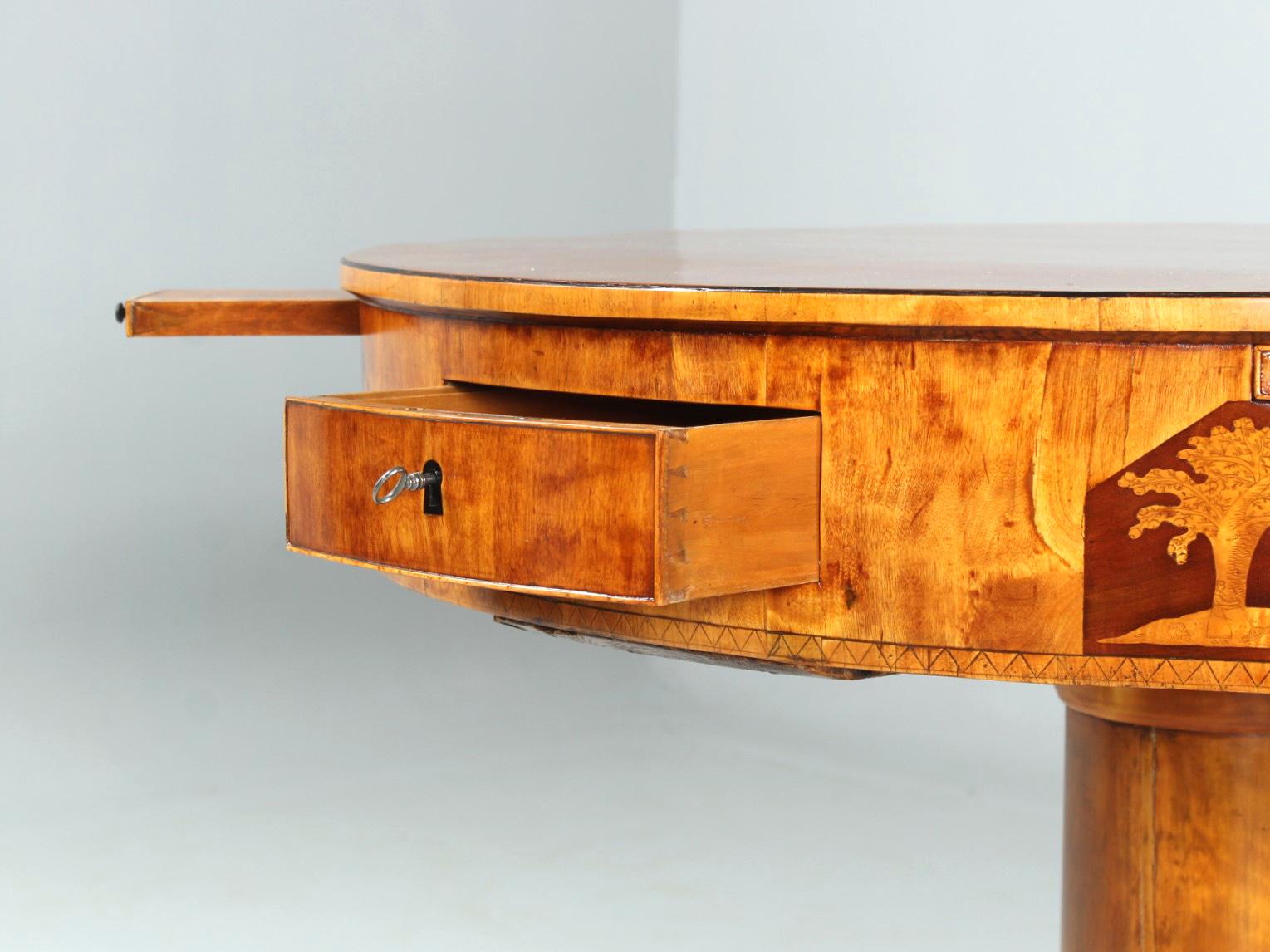 19th Century Biedermeier Game Table with Marquetry, c. 1830 3