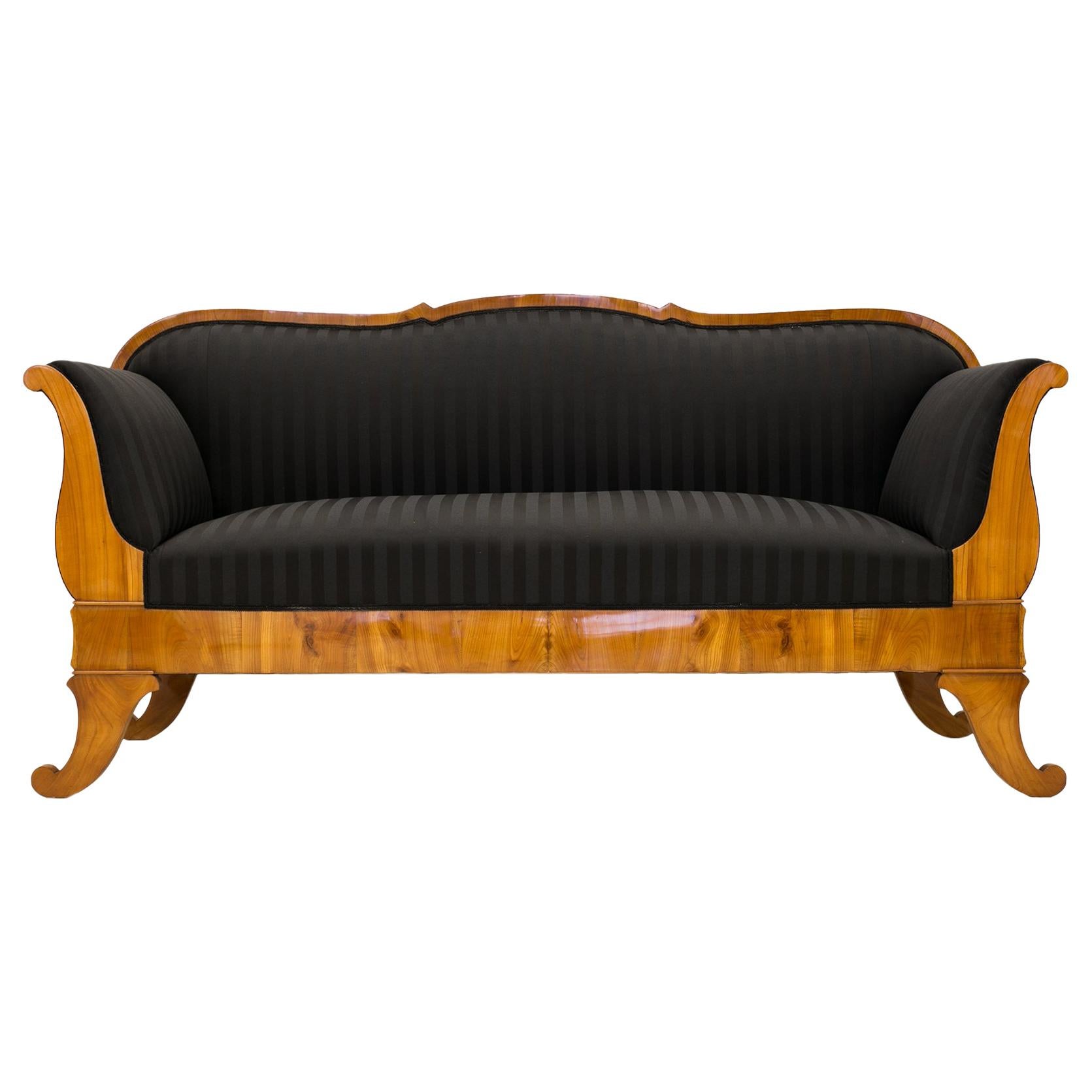 19th Century Biedermeier German Sofa, Cherry Wood, 1830s