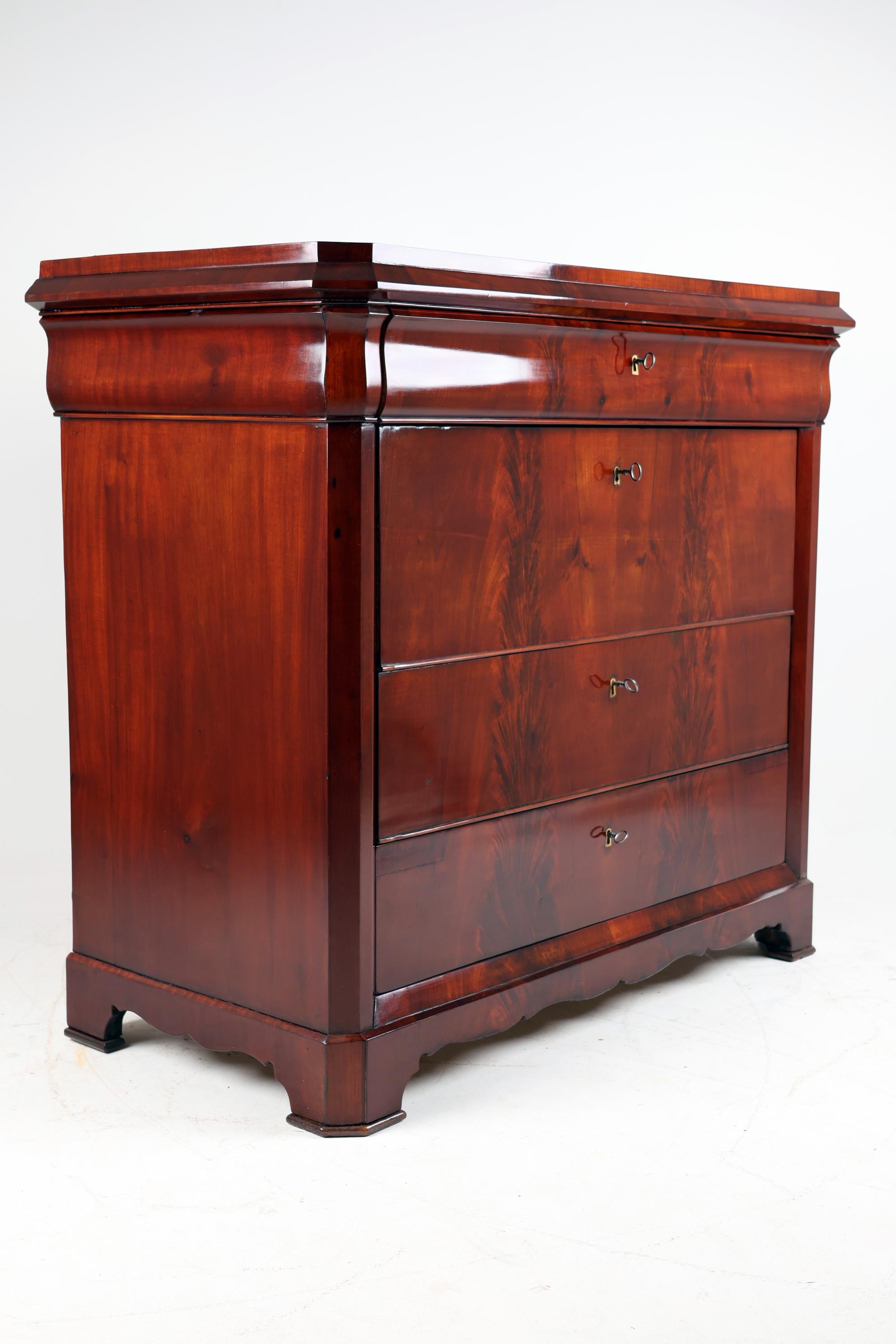 Polished 19th Century Biedermeier Mahogany Chest of Drawers For Sale