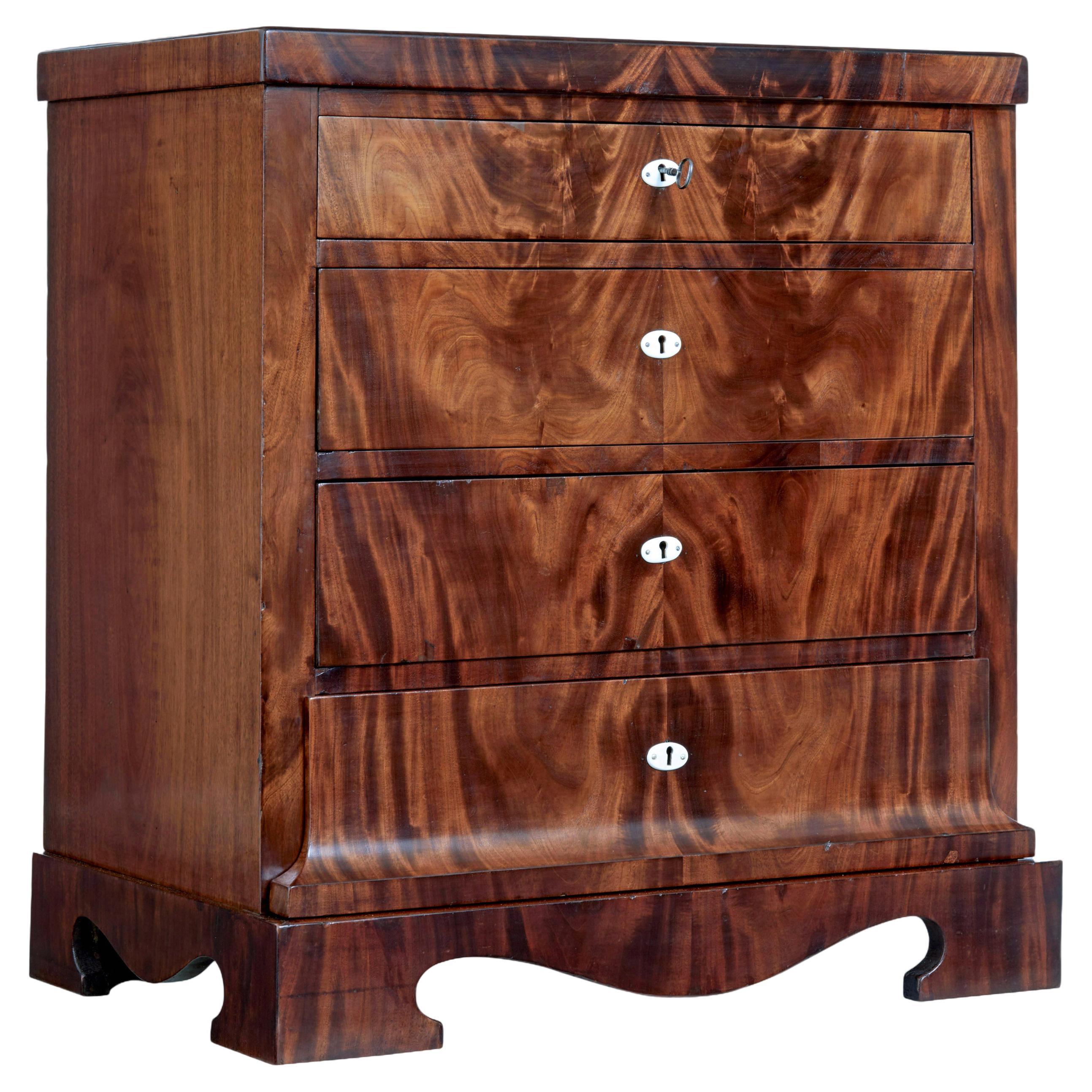 19th century Biedermeier mahogany chest of drawers For Sale