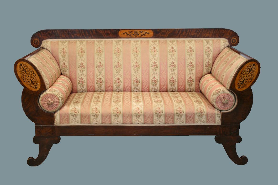Incrusté Canapé Biedermeier du 19ème siècle en acajou. Autriche, vers 1830. en vente