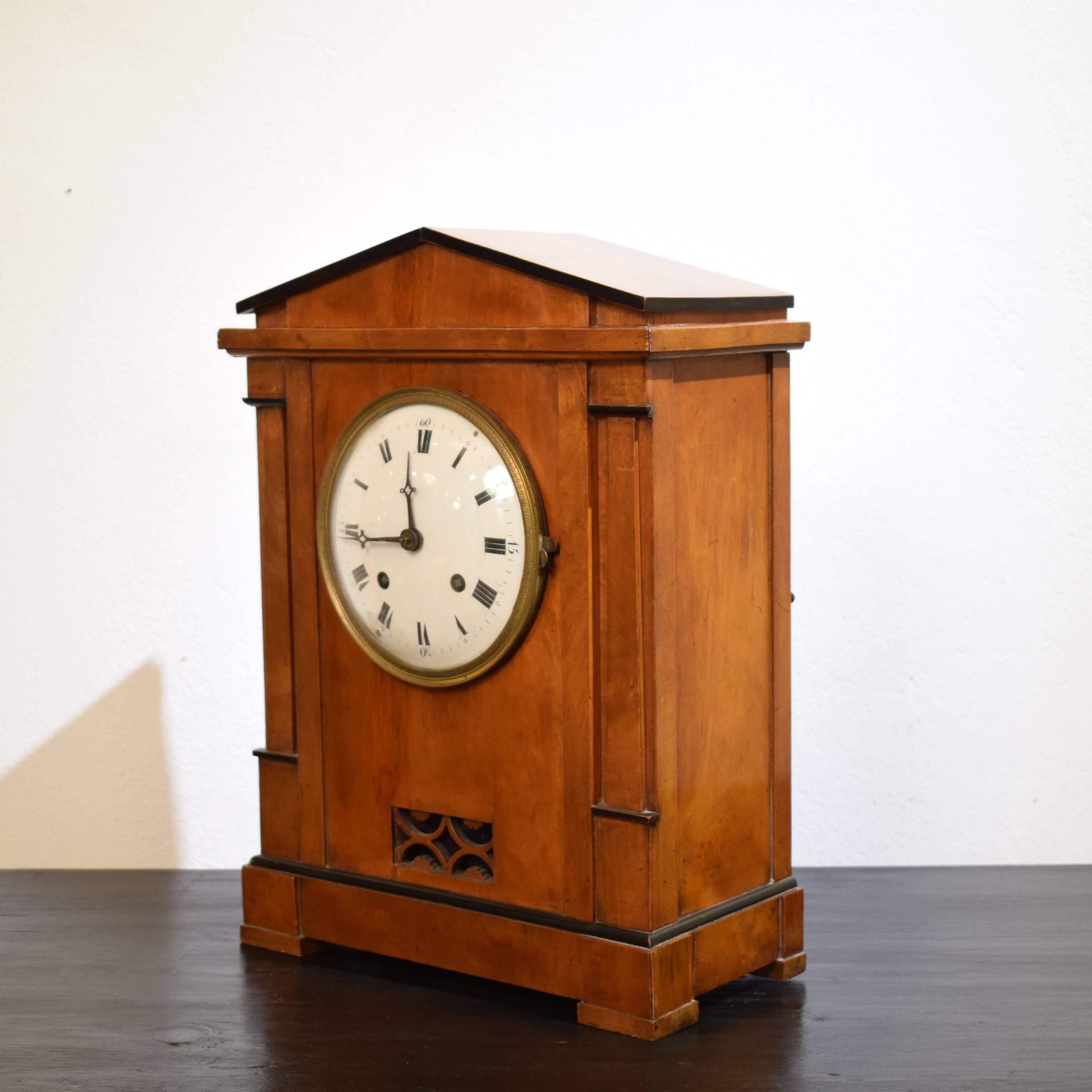 This beautiful 19th century Biedermeier mantel clock in cherrywood was made circa 1820.
The clockwork is still running and it is all original. A fantastic period piece from the 19th century.
The whole clock is in a very great patina condition.