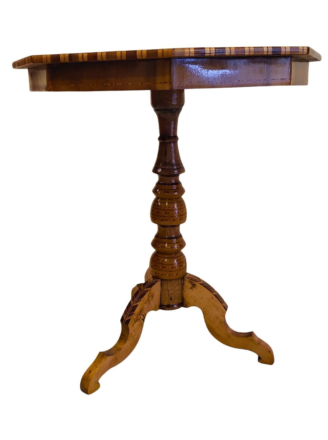 German 19th Century Biedermeier Marquetry Chess Table For Sale
