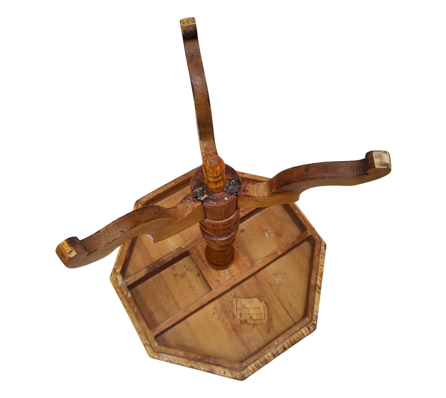 19th Century Biedermeier Marquetry Chess Table For Sale 1
