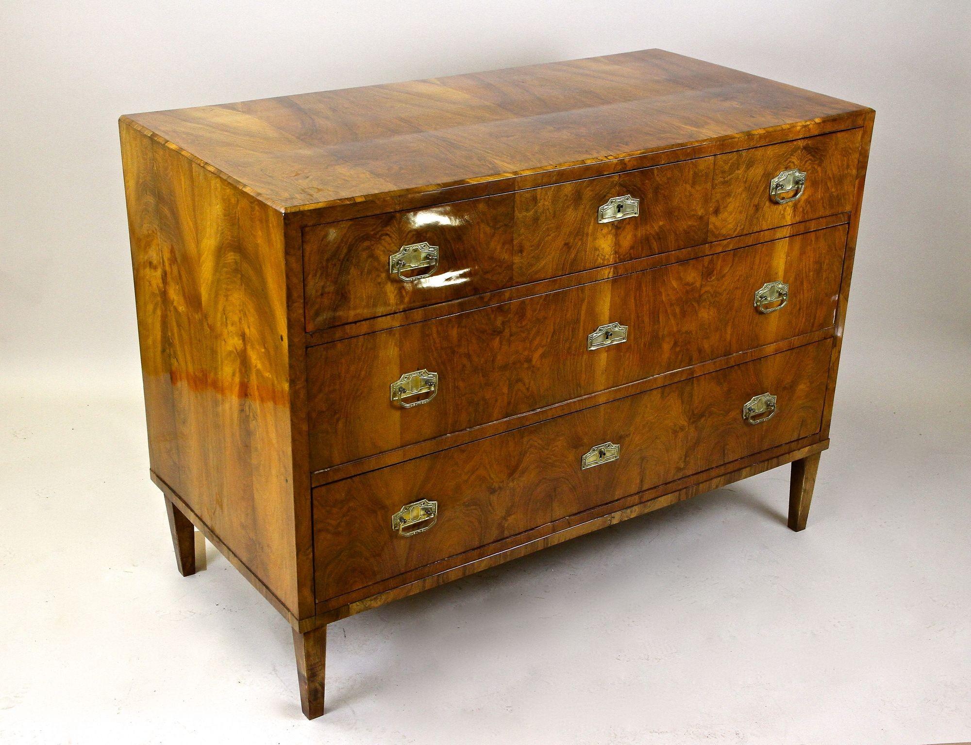 19th Century Biedermeier Nutwood Chest of Drawers/ Writing Commode, AT ca. 1840 For Sale 12