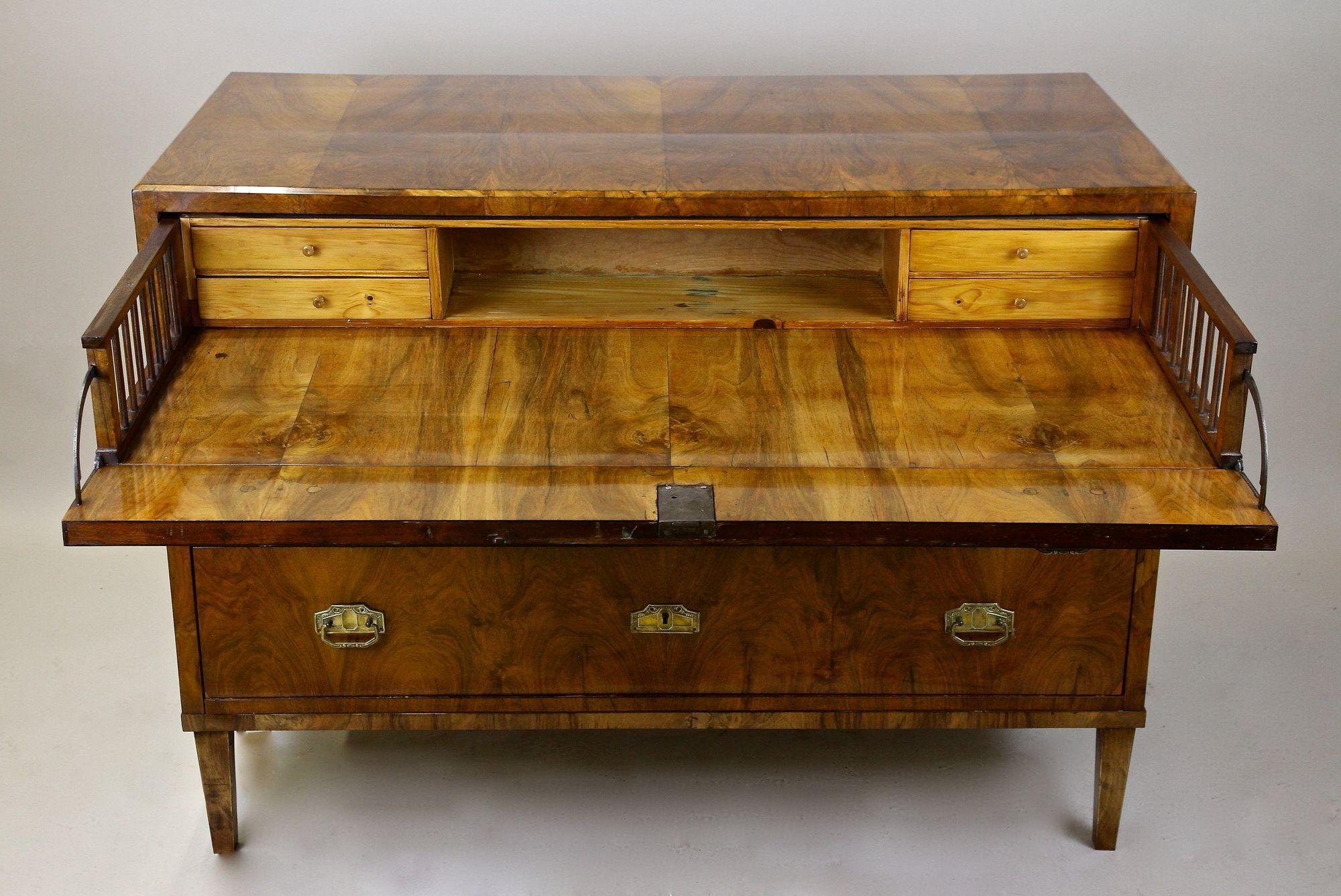 19th Century Biedermeier Nutwood Chest of Drawers/ Writing Commode, AT ca. 1840 For Sale 4