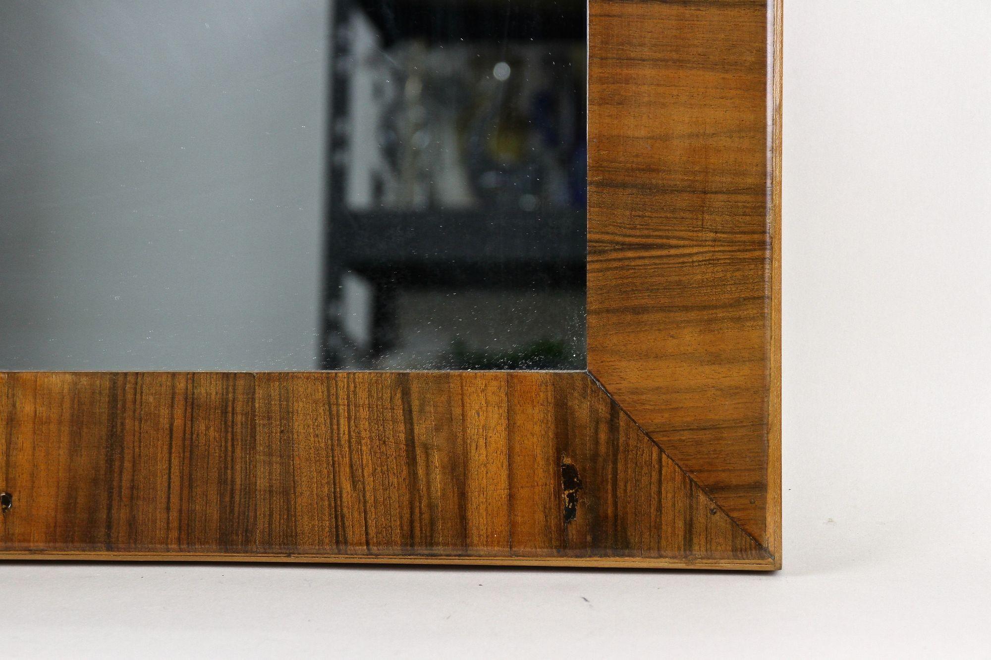 19th Century Biedermeier Nutwood Wall Mirror, Austria ca. 1840 For Sale 1