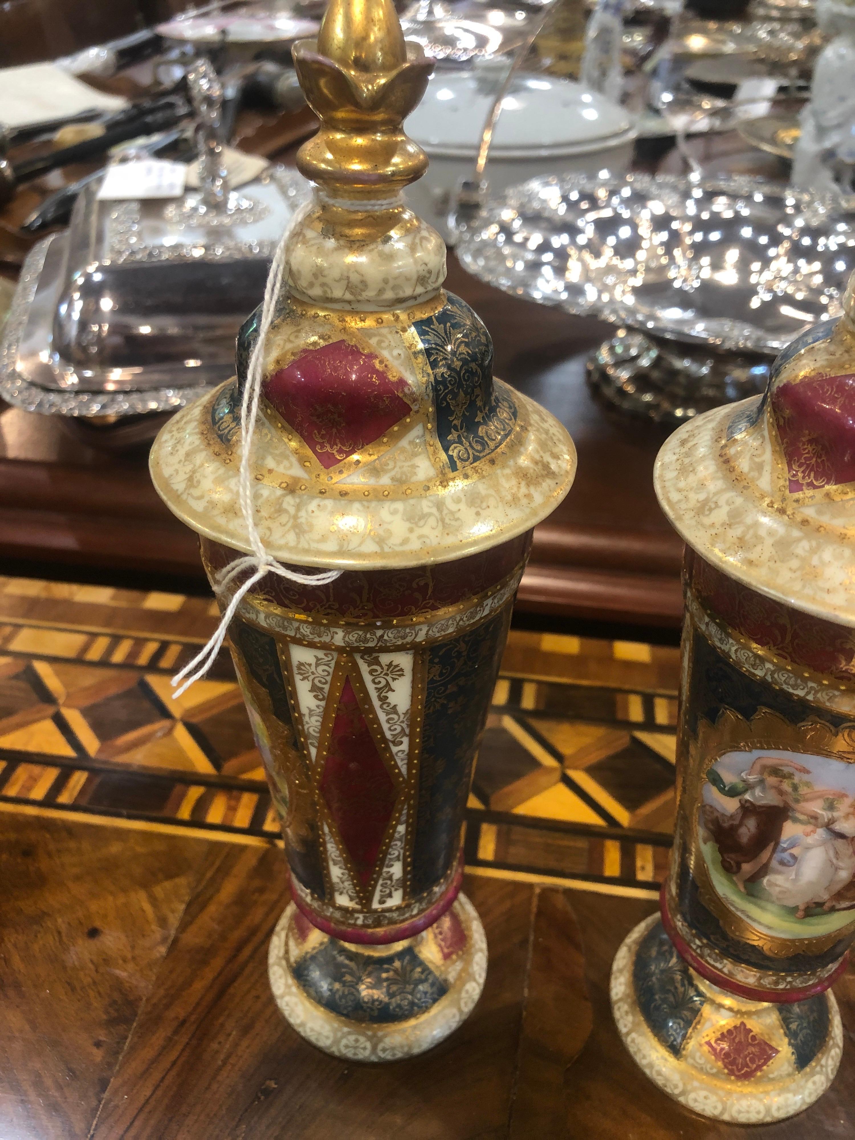 19th Century Biedermeier Pair of Vases Painted Gilded, 1870s In Good Condition In Roma, RM