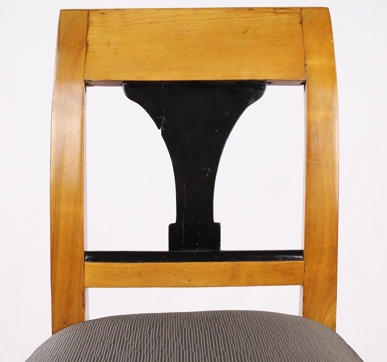 German 19th Century Biedermeier Period Chair, Cherrywood, circa 1820 For Sale