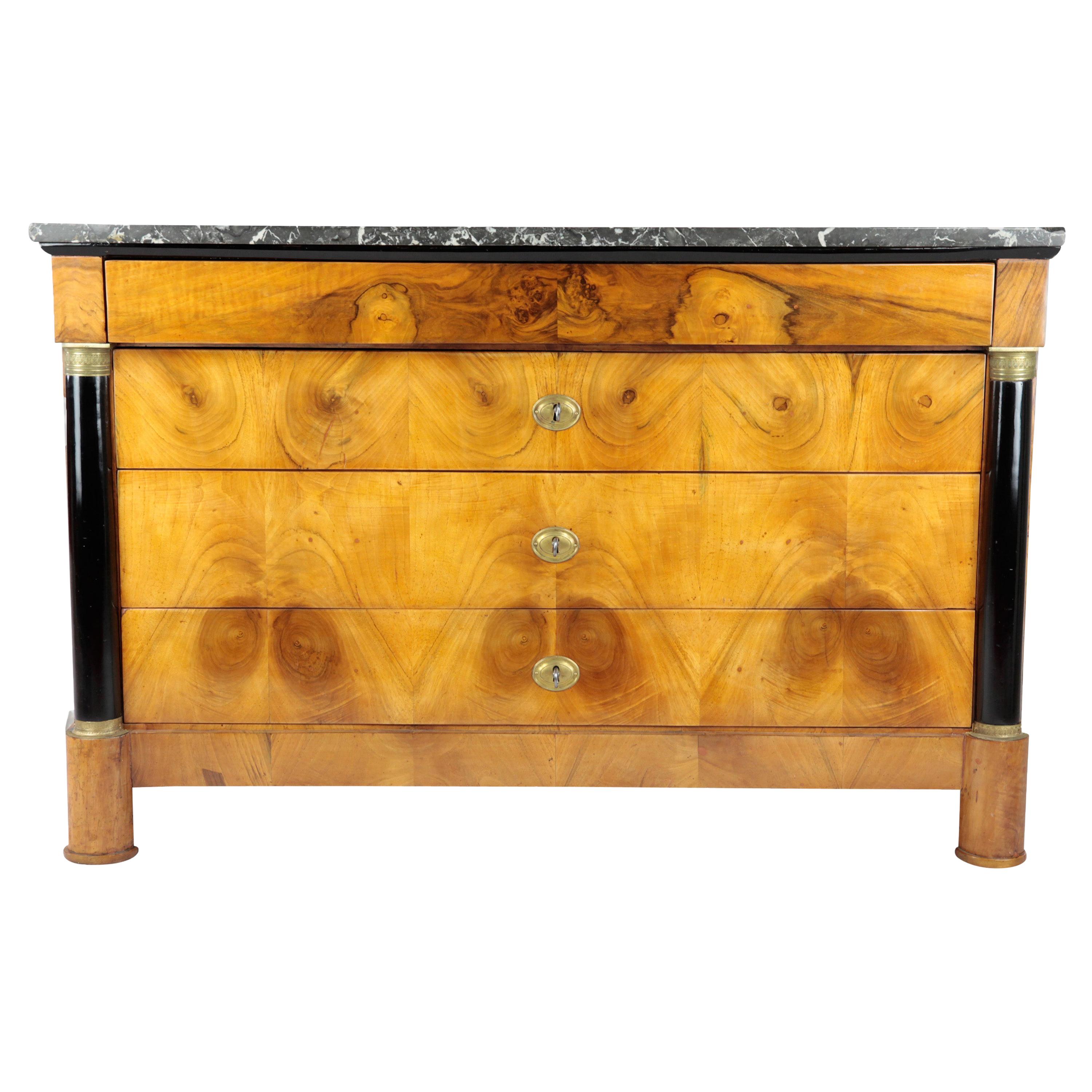 19th Century Biedermeier Period Chest of Drawers, France, Walnut, 1820, Brown For Sale