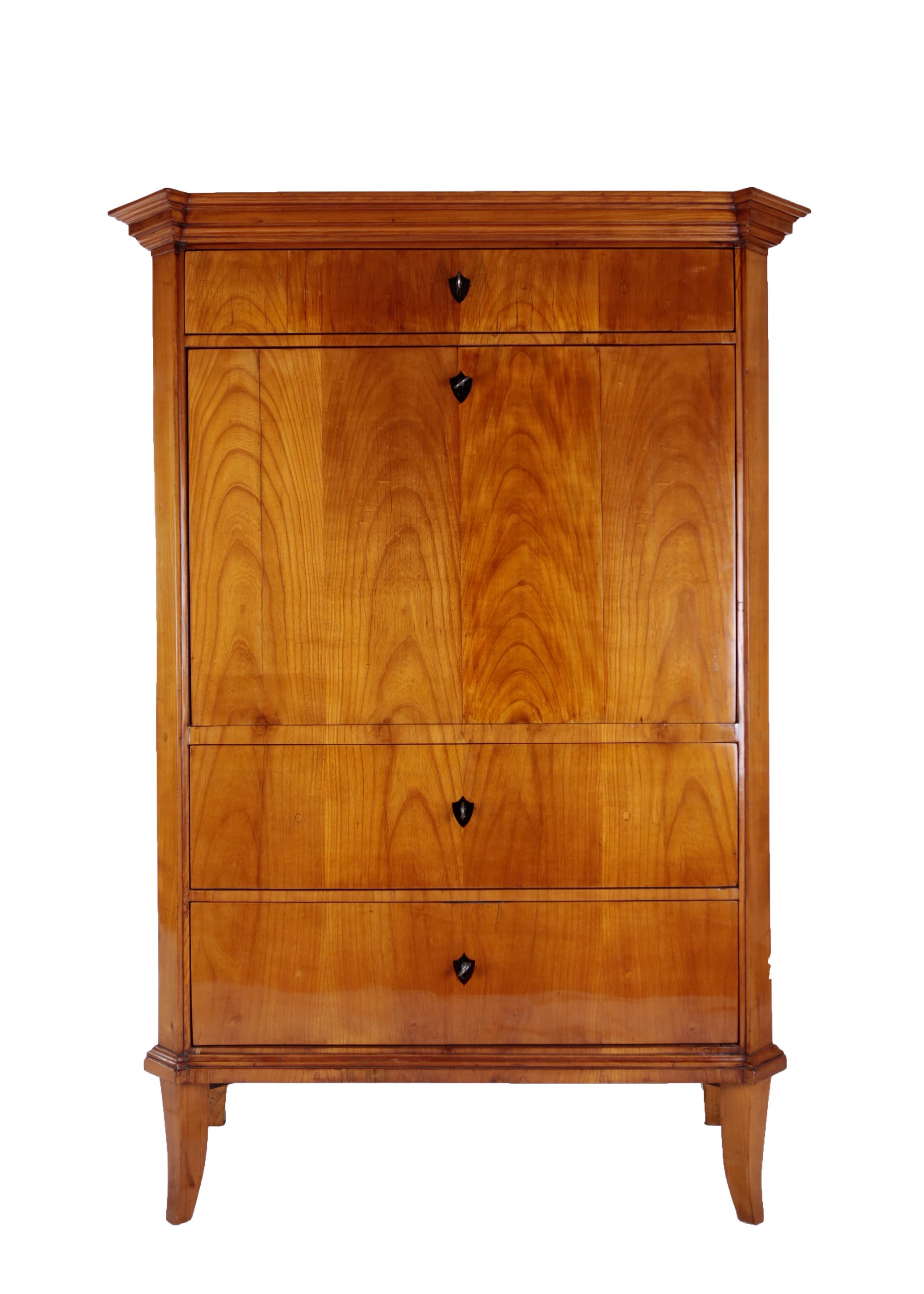 Secretary, circa 1820-1830
cherrywood veneer,
2 spacious drawers on the bottom, 1-drawer on the top,
small drawers with ash veneer on the inside, as well as a mirror and a secret compartment
Restored residential-ready state
French shellac hand