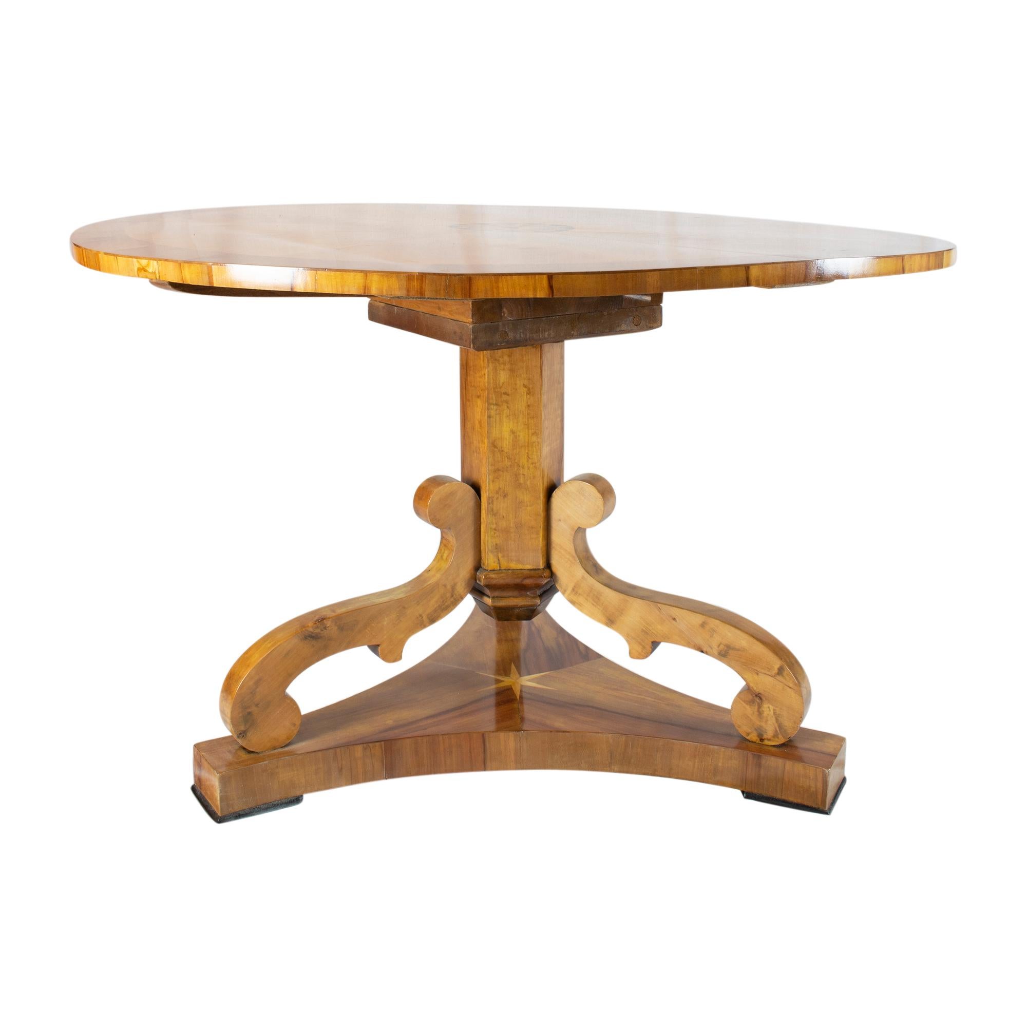 Polished 19th Century Biedermeier Round Birch Table