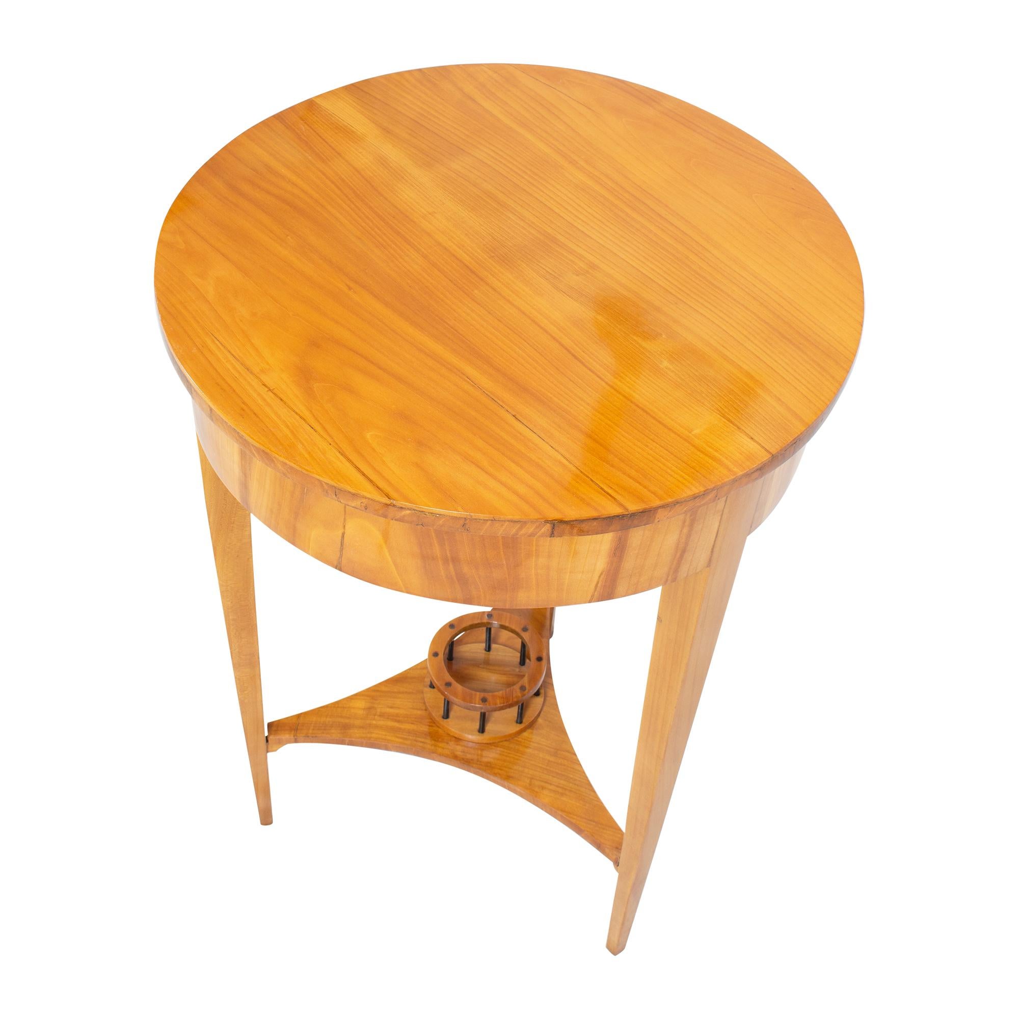German 19th Century Biedermeier Round Drum Sewing Table For Sale