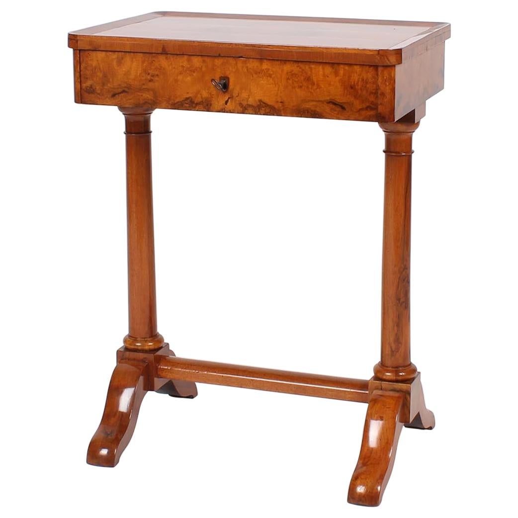 19th Century Biedermeier Sewing or Worktable, circa 1820, Walnut Shelac Polished