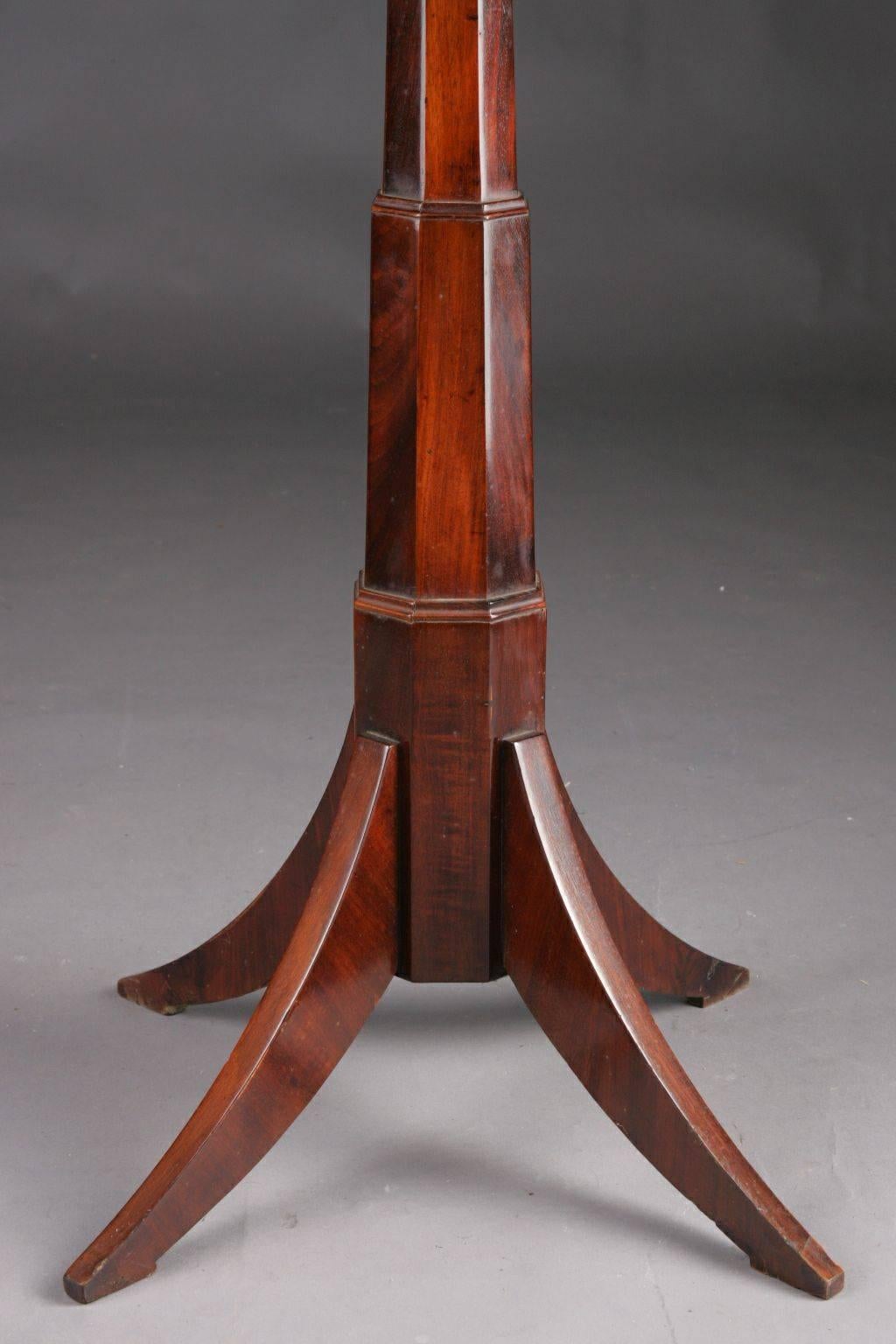 19th Century Biedermeier Sewing Table For Sale 5