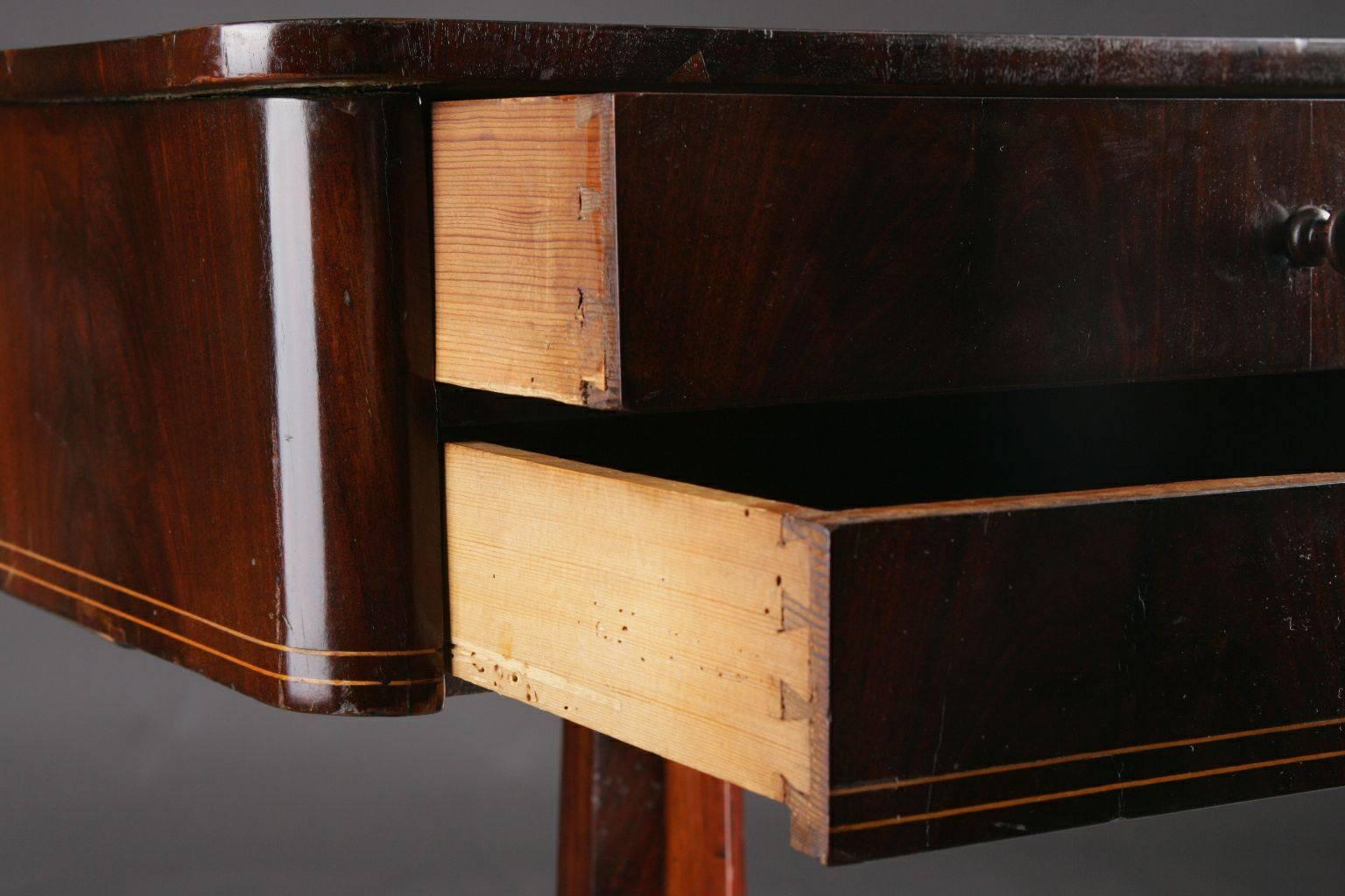 19th Century Biedermeier Sewing Table For Sale 1