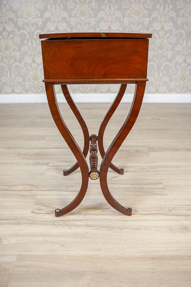 19th Century Biedermeier Sewing Table For Sale 3
