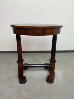 Biedermeier Beistelltisch aus dem 19.
