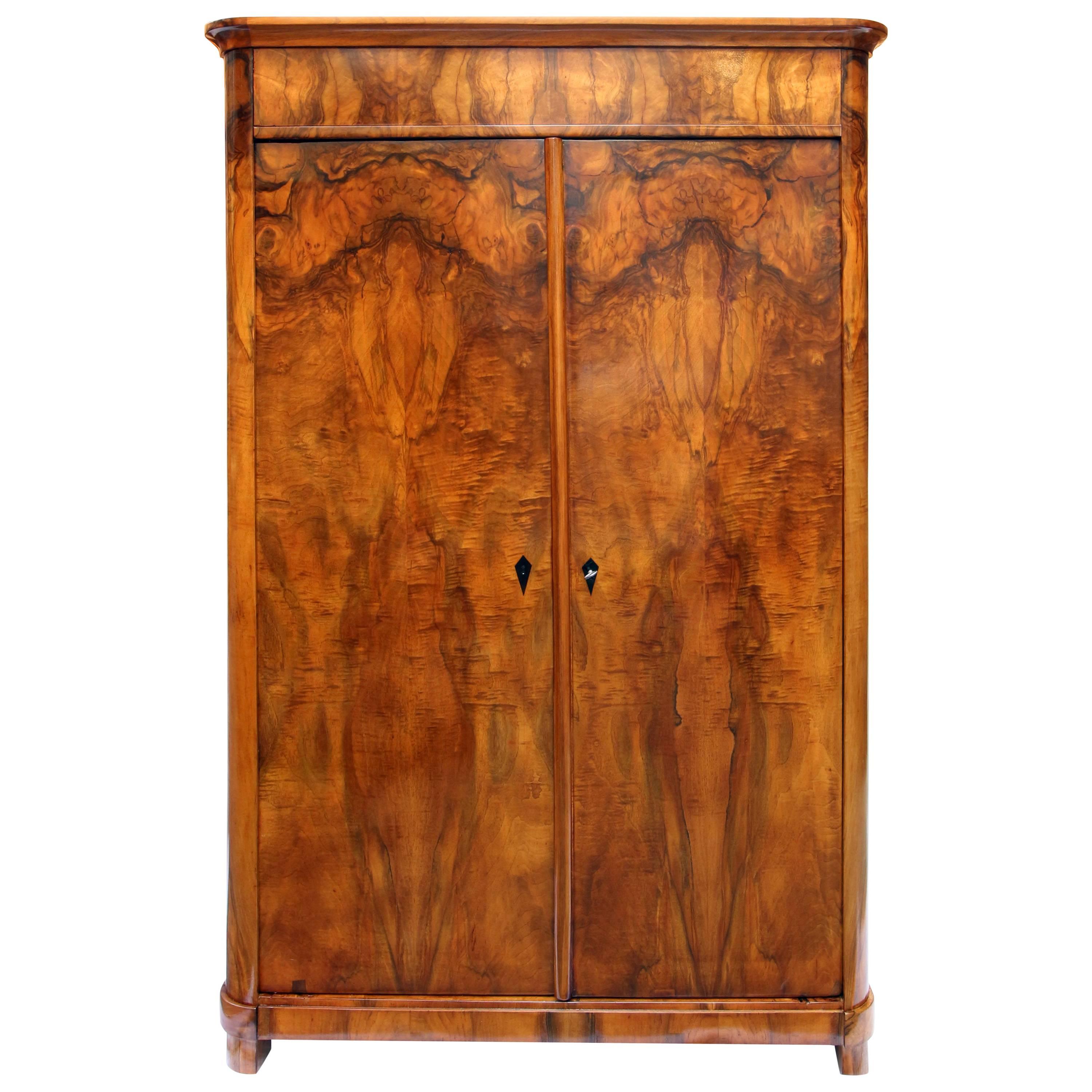 19th Century Biedermeier Small Walnut Wardrobe
