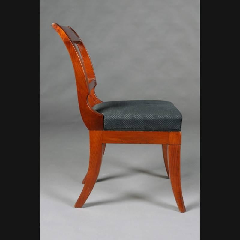 19th Century Biedermeier Style Mahogany Chair In Good Condition For Sale In Berlin, DE
