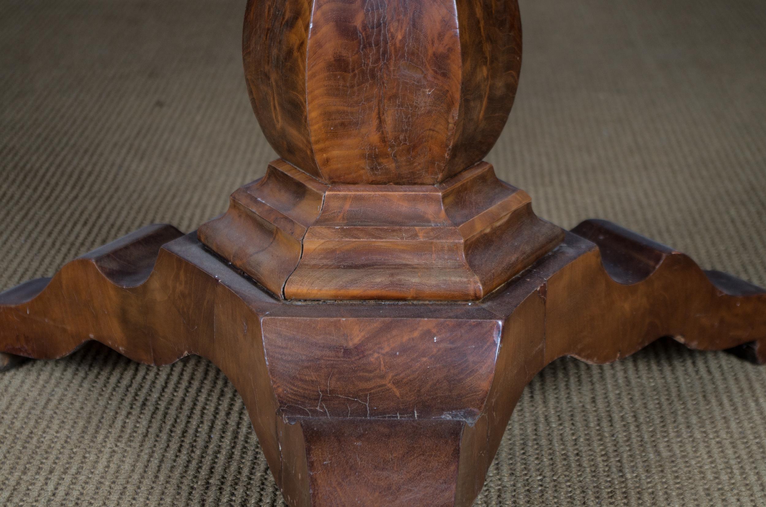 Wood 19th Century Biedermeier Style Mahogany Table Oval 