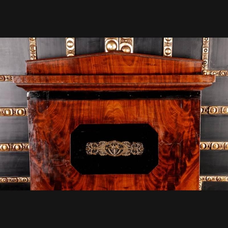 XIXe siècle Miroir Mural de Style Biedermeier du 19ème Siècle en vente