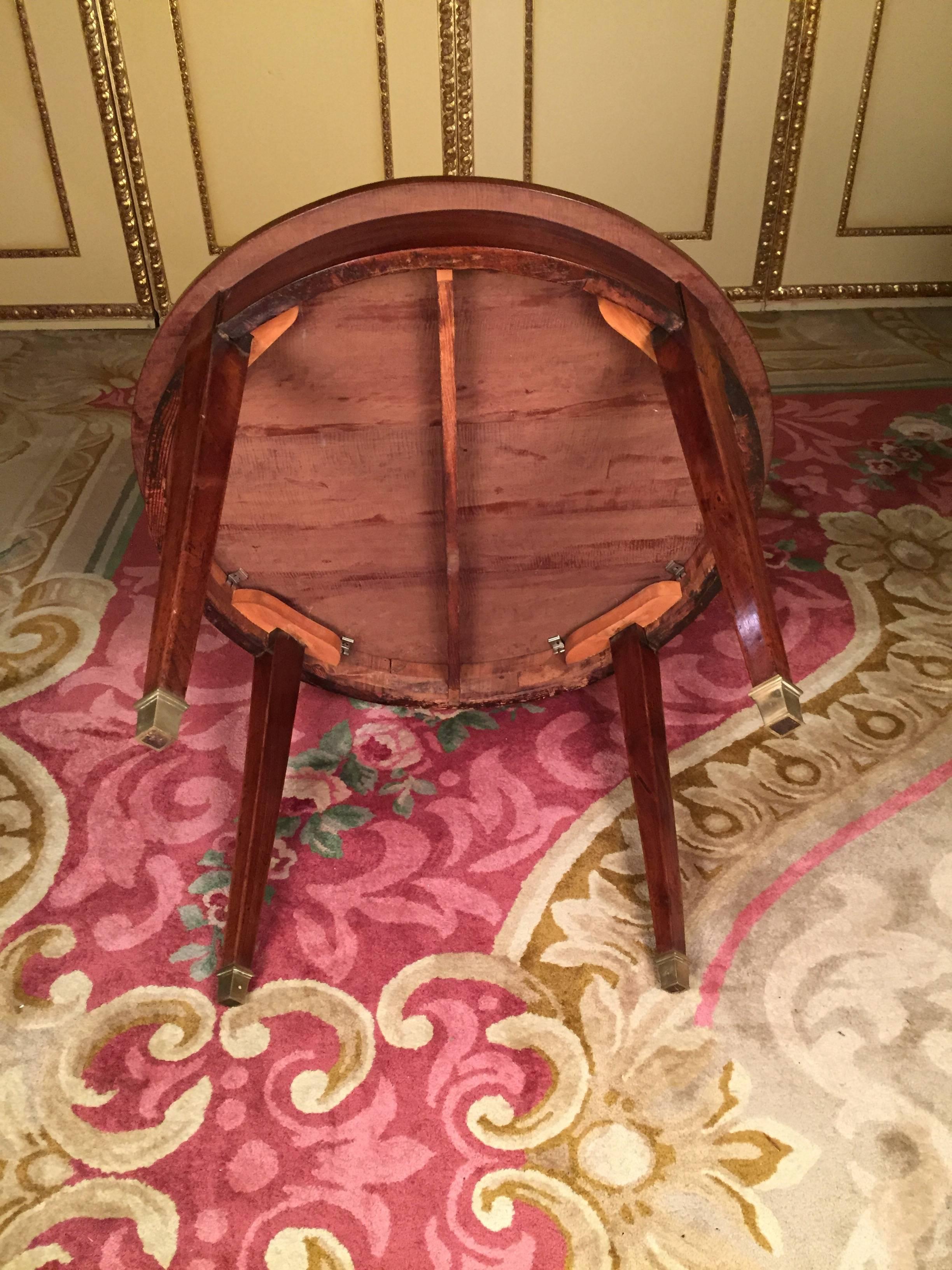 19th Century Biedermeier Table Mahogany For Sale 3