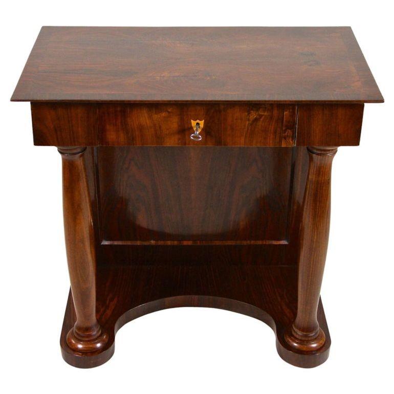 Fantastic looking late 19th century Biedermeier console table from the so-called 