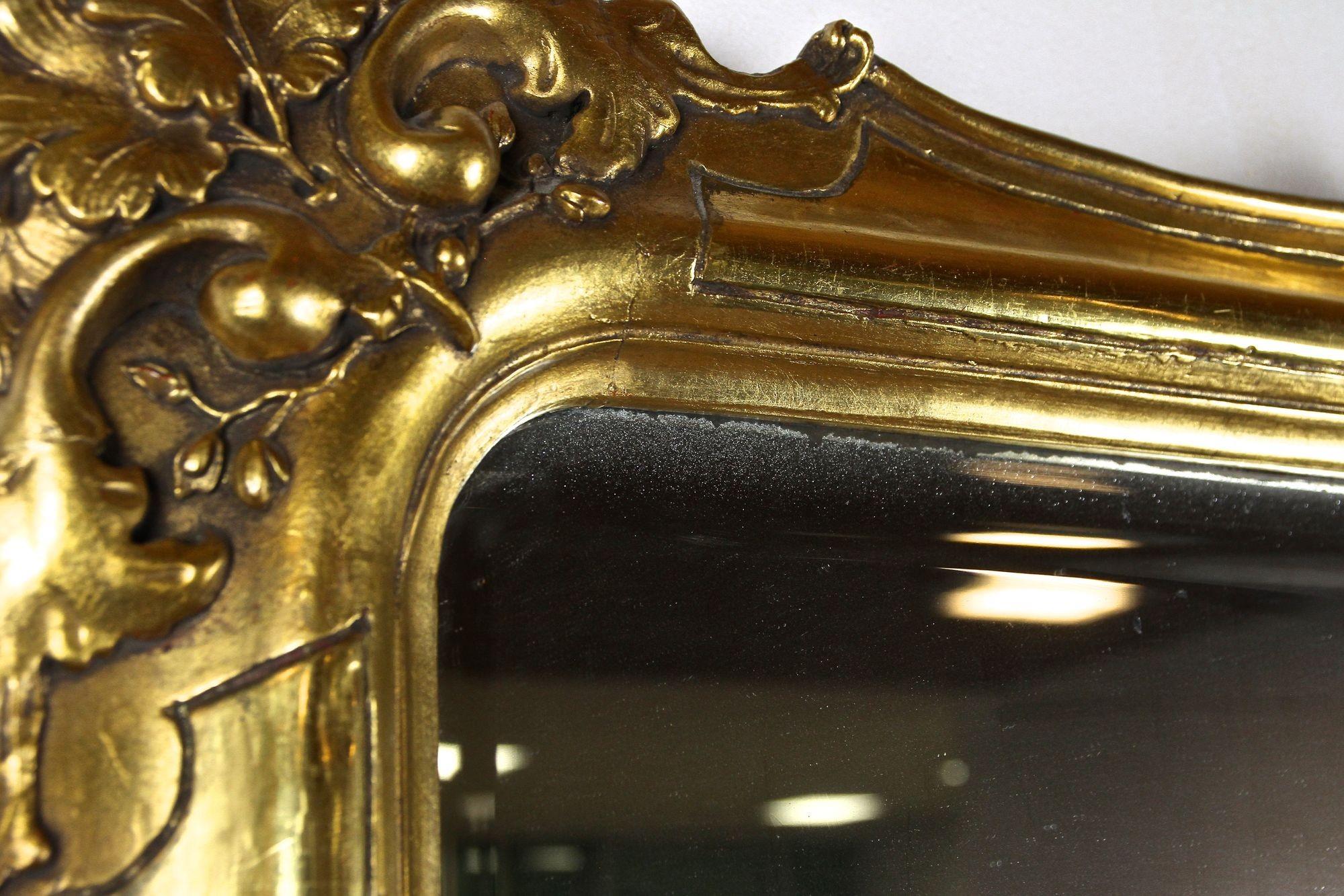 19. Jahrhundert Biedermeier Wandspiegel Blattgold vergoldet, Österreich um 1830 6