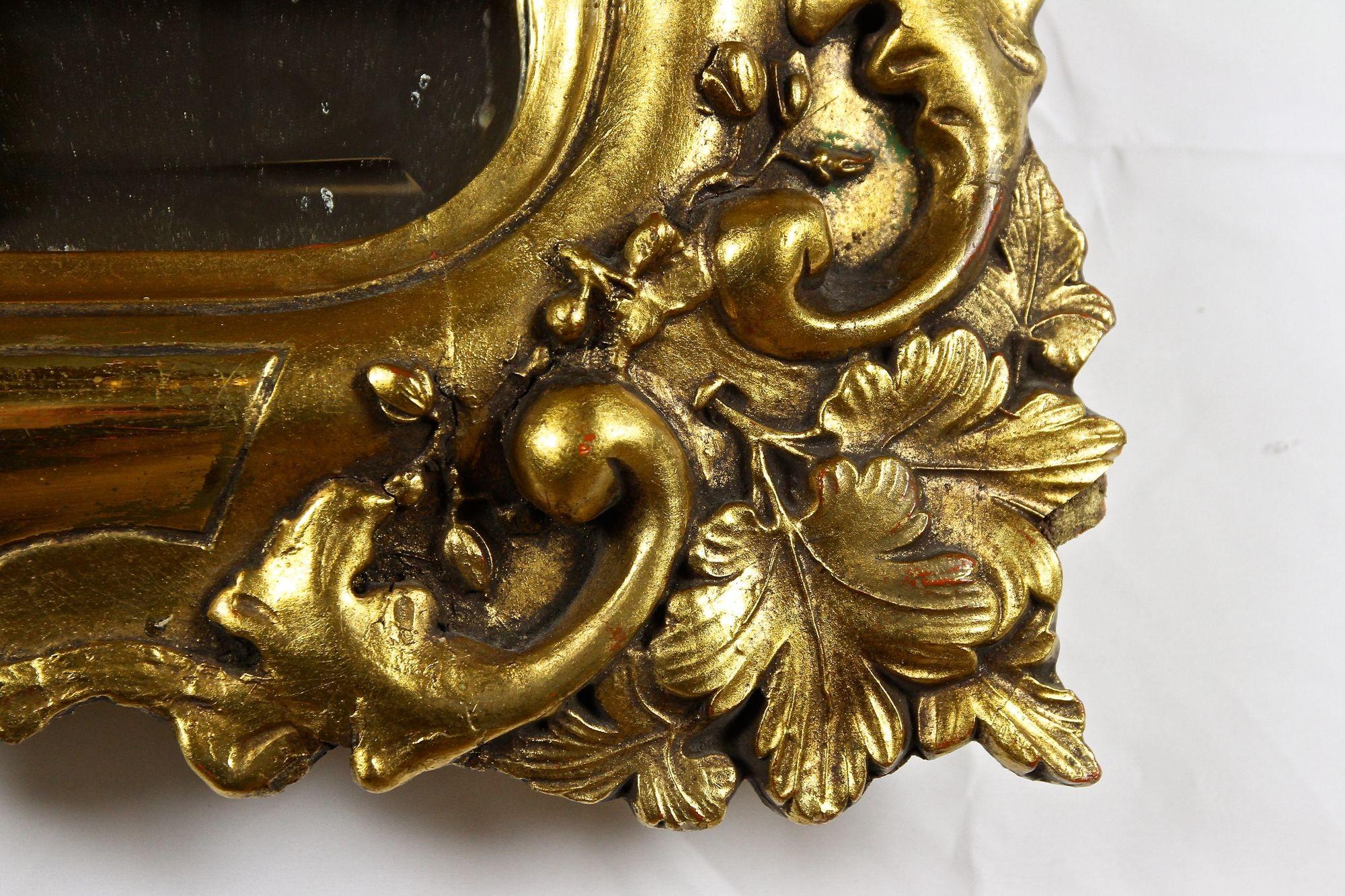 19th Century Biedermeier Wall Mirror Gold Leaf Plated, Austria circa 1830 For Sale 10