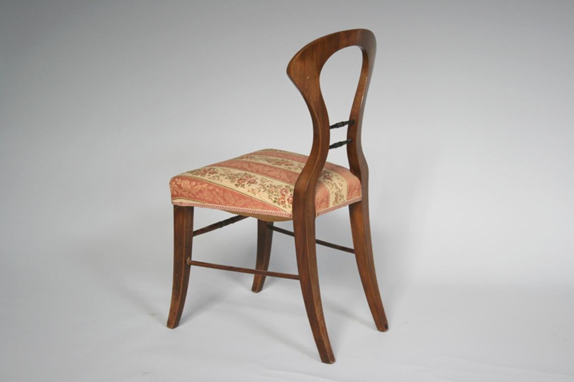 Austrian 19th Century Fine Biedermeier Walnut Chair. Vienna, c. 1825. For Sale