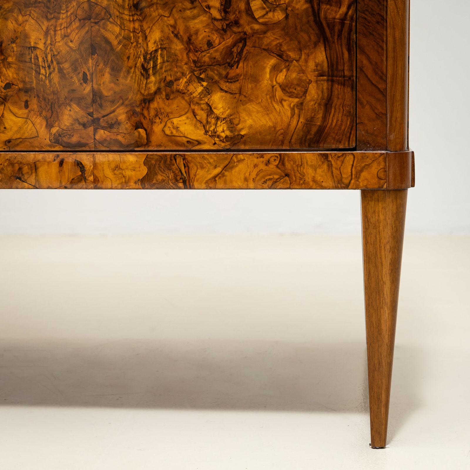Cómoda Biedermeier de Nogal, Italia, S. XIX en venta 4