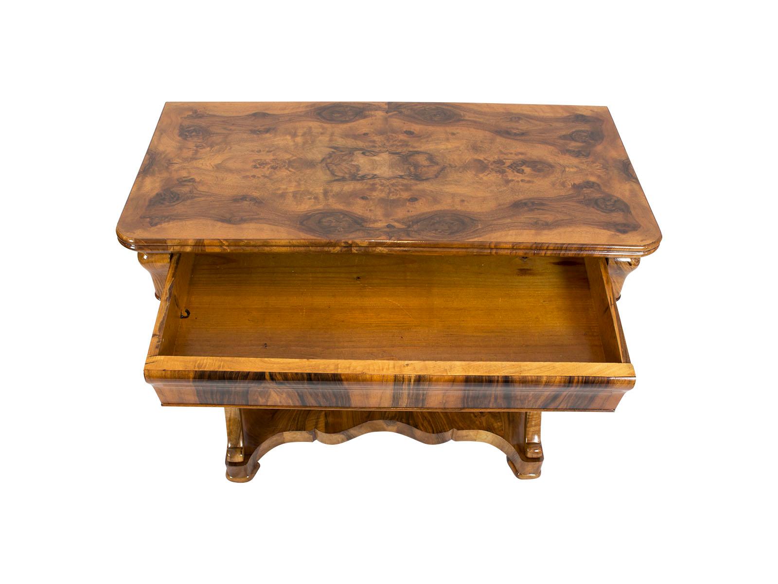 Spruce 19th Century, Biedermeier Walnut Console