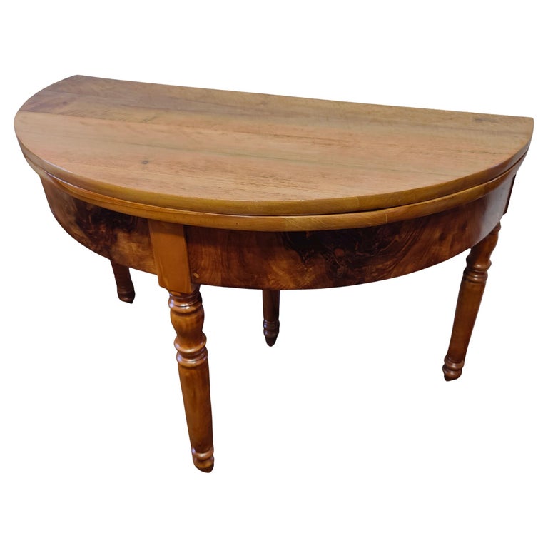 19. Jahrhundert Biedermeier Nussbaum Demi Lune Ausklapptisch im Angebot bei 1stDibs Deutschland