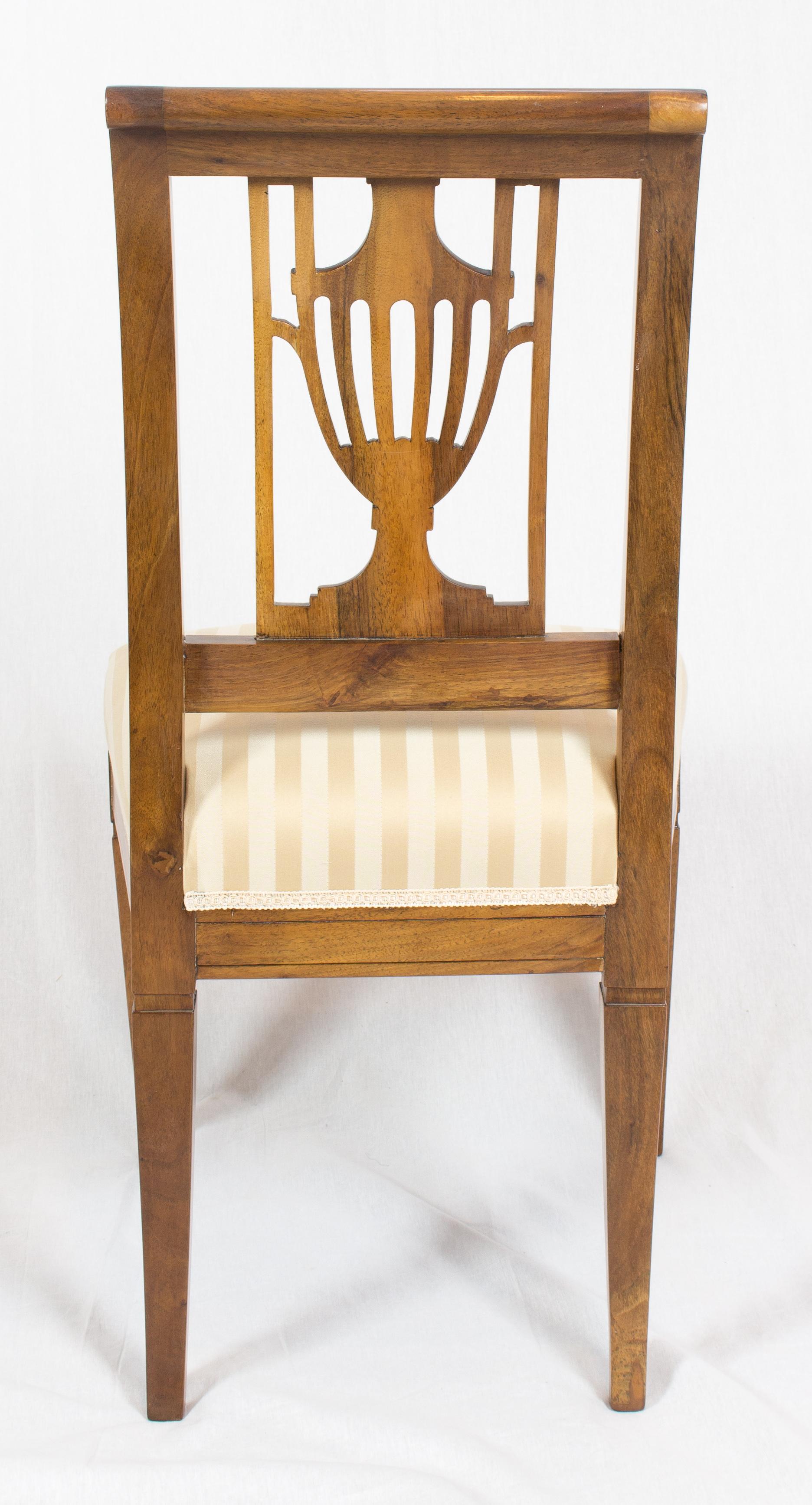 German 19th Century Biedermeier Walnut Lyra Chair