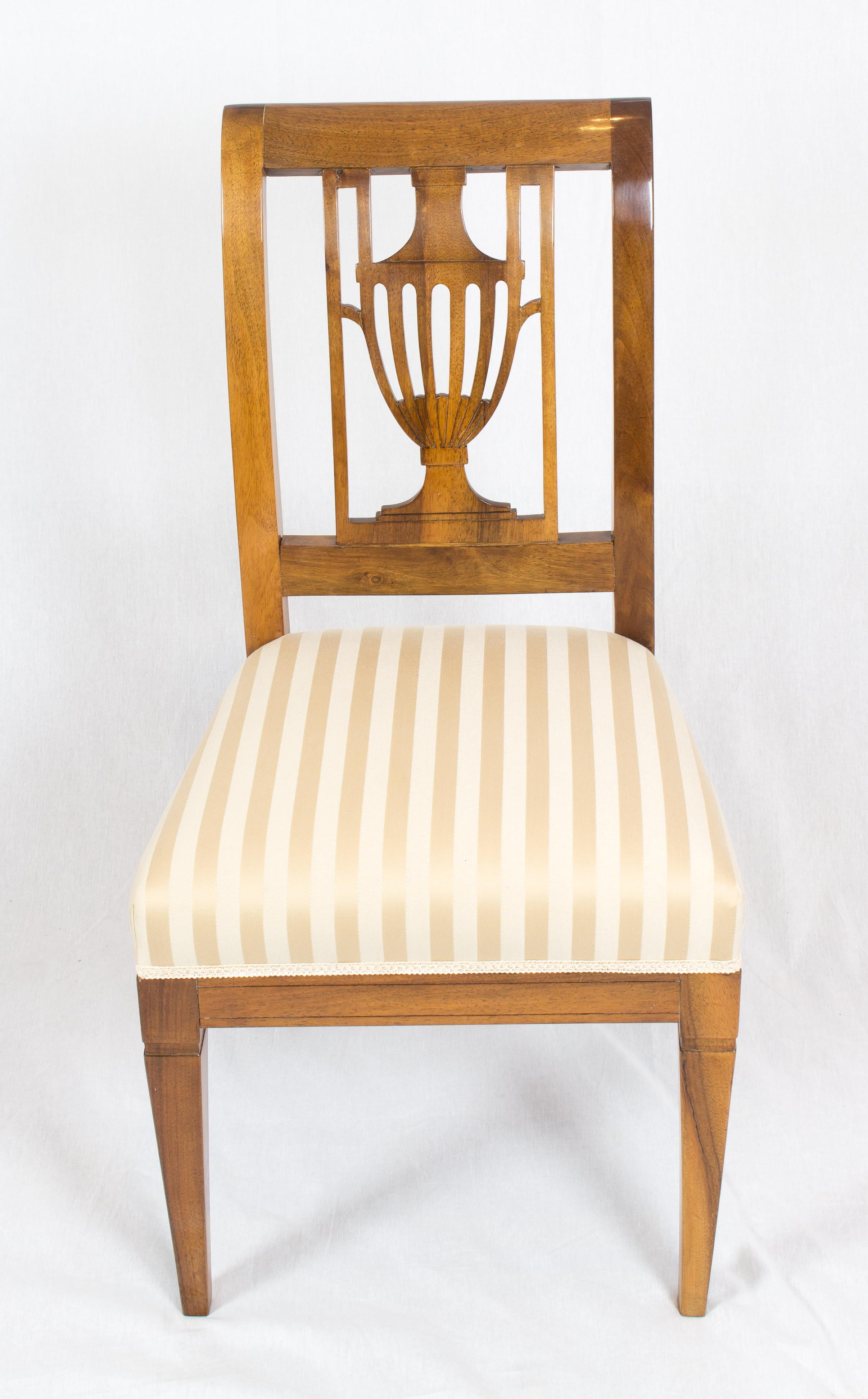 Polished 19th Century Biedermeier Walnut Lyra Chair
