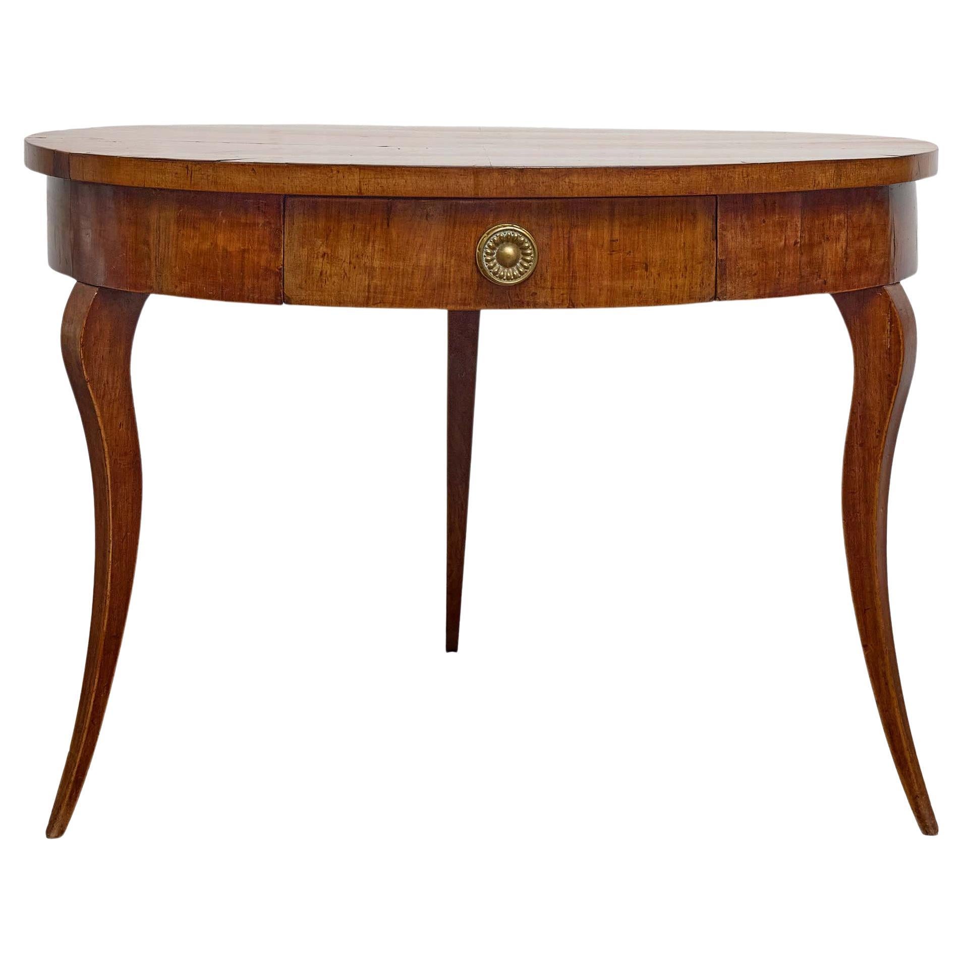 19th Century Biedermeier Walnut Round Center Table with Radiating Veneer Top